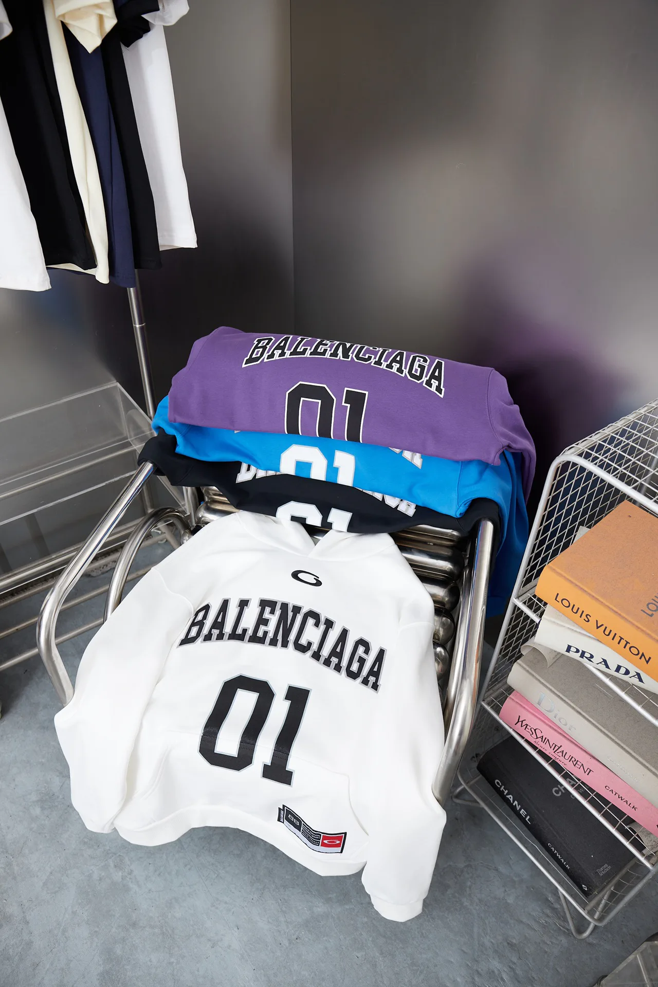 Свитшоты Женские Balenciaga 122038