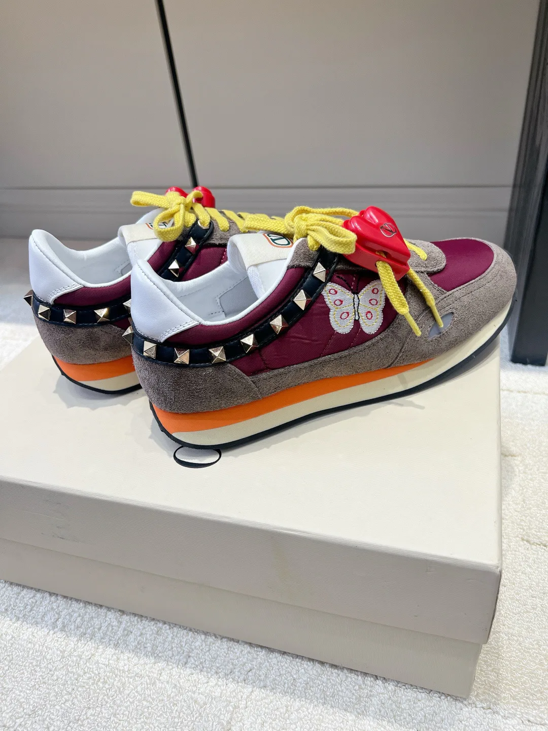 Кроссовки Женские Valentino 18436567