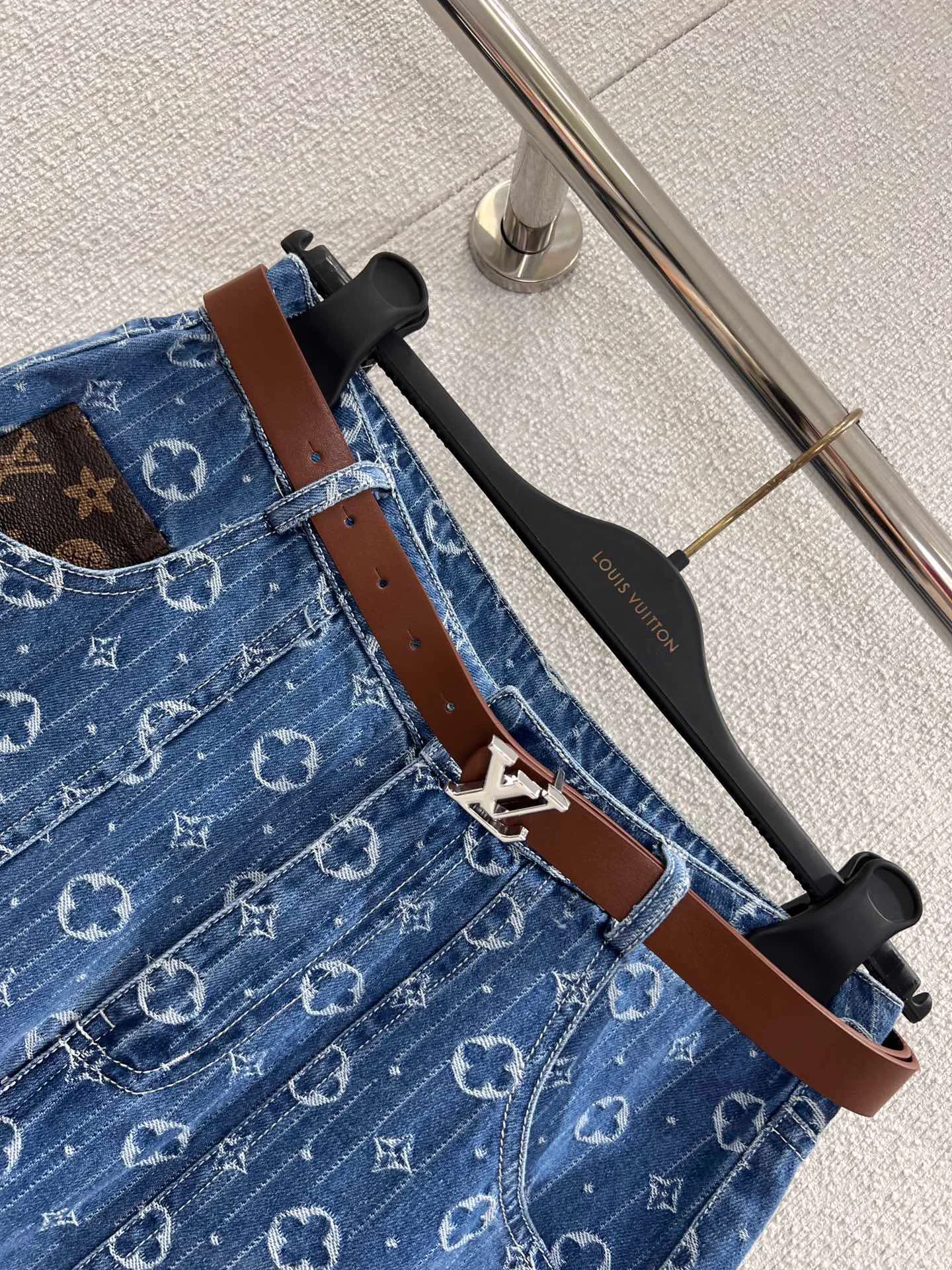 Джинсы Женские Louis Vuitton 11612417