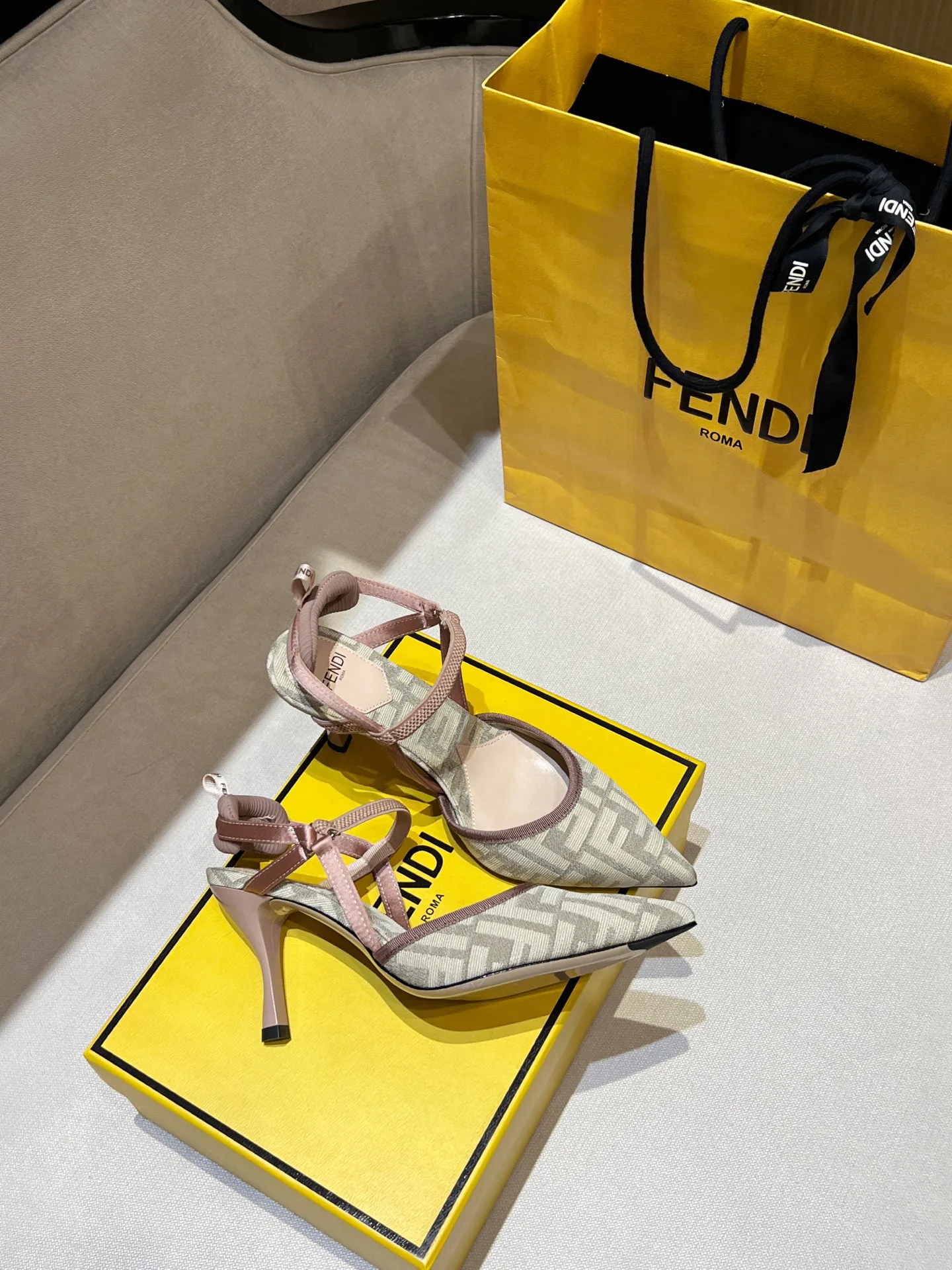 Туфли Женские Fendi 11209739