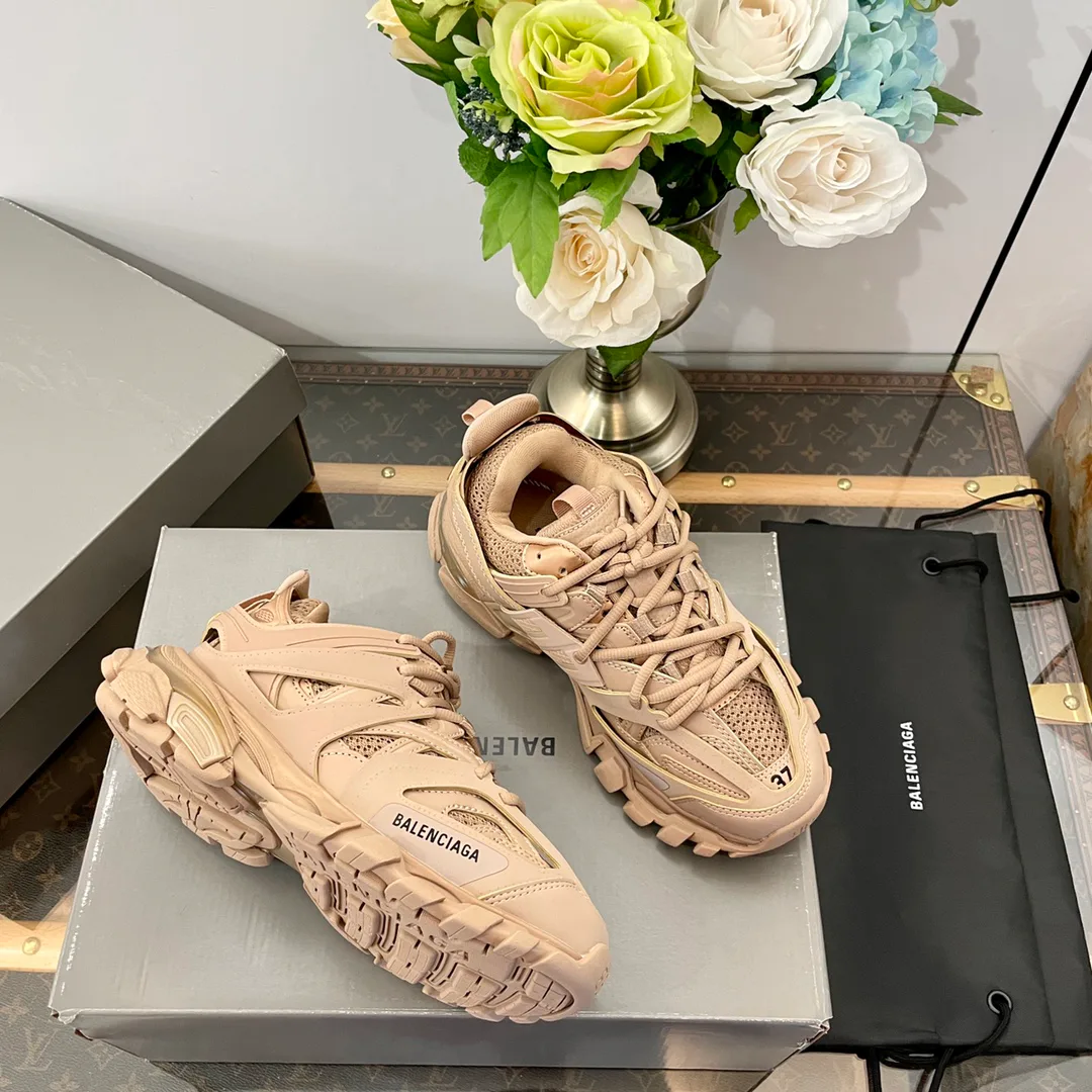 Кроссовки Женские Balenciaga 12656209