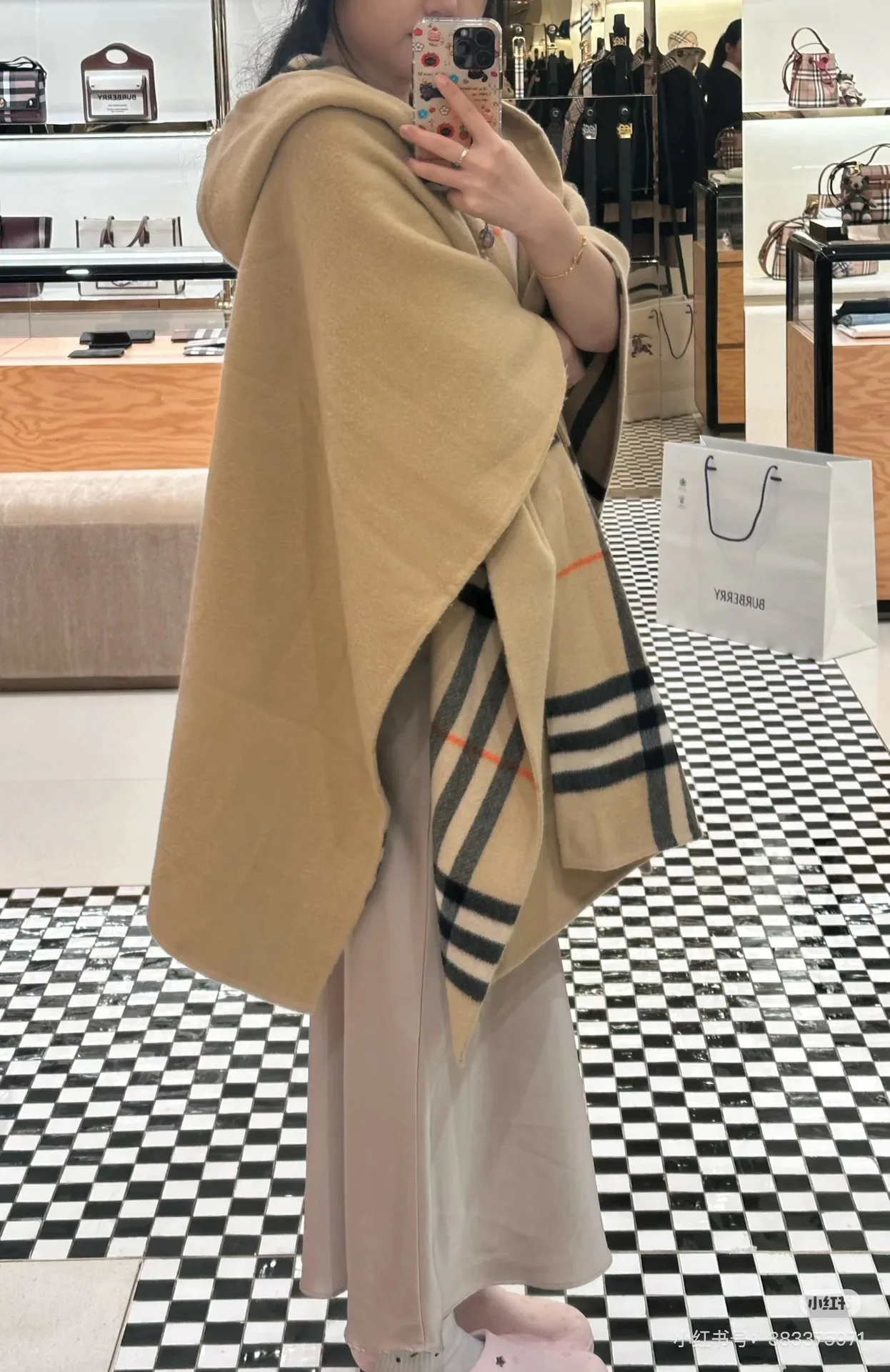 Пальто Женские Burberry 18653156