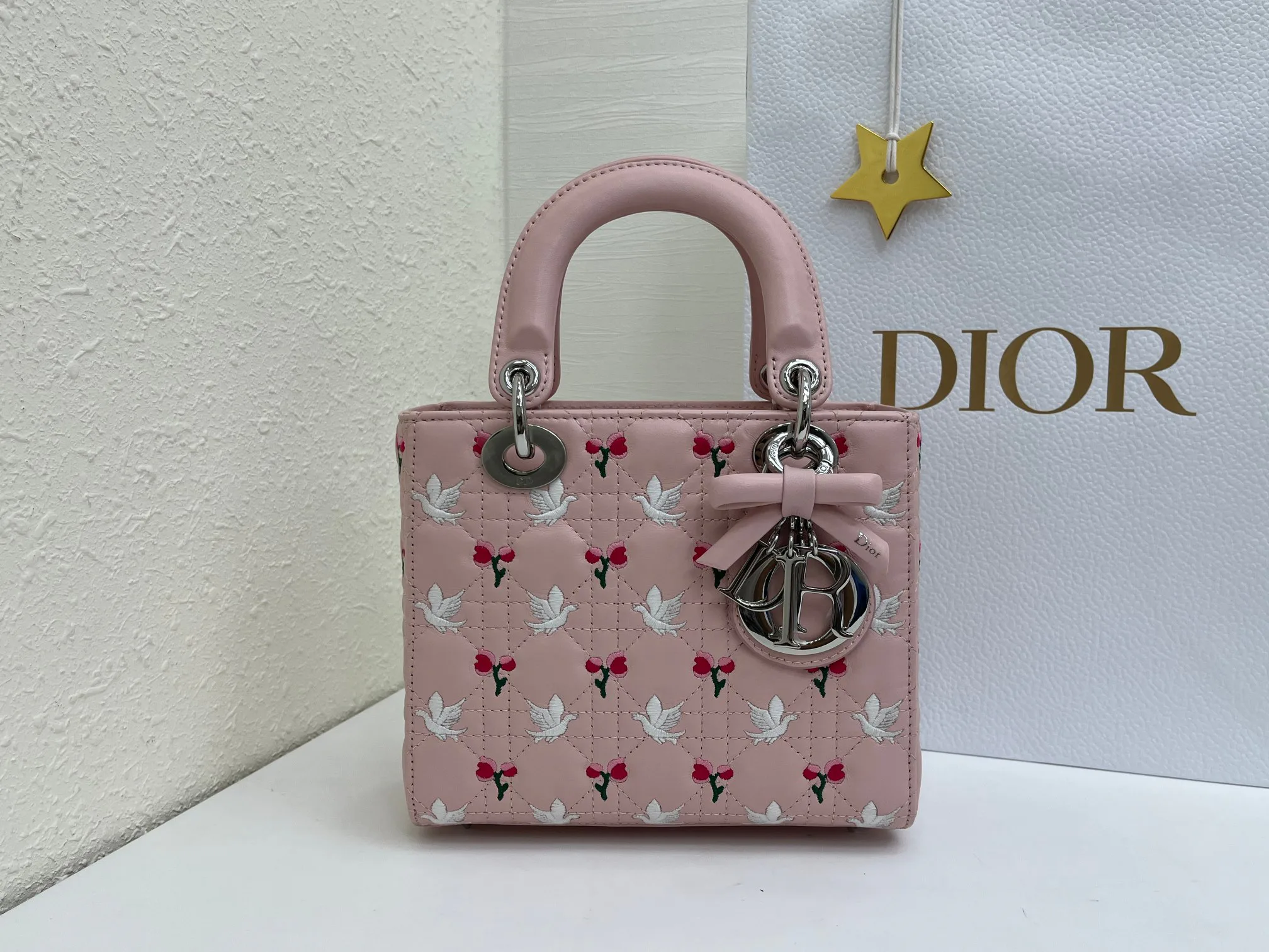 Классические Сумки Женские Christian Dior 17407068