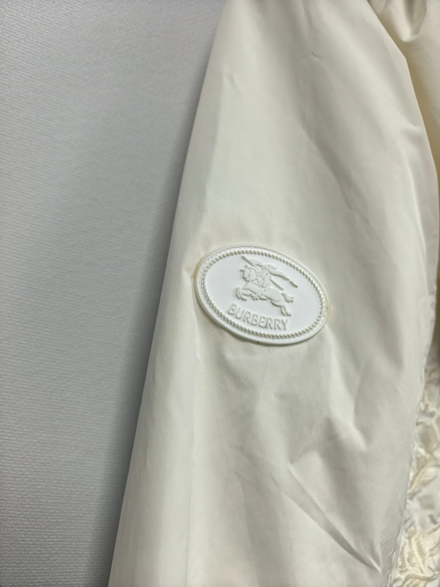 Куртки И Пуховики Женские Burberry 18151036