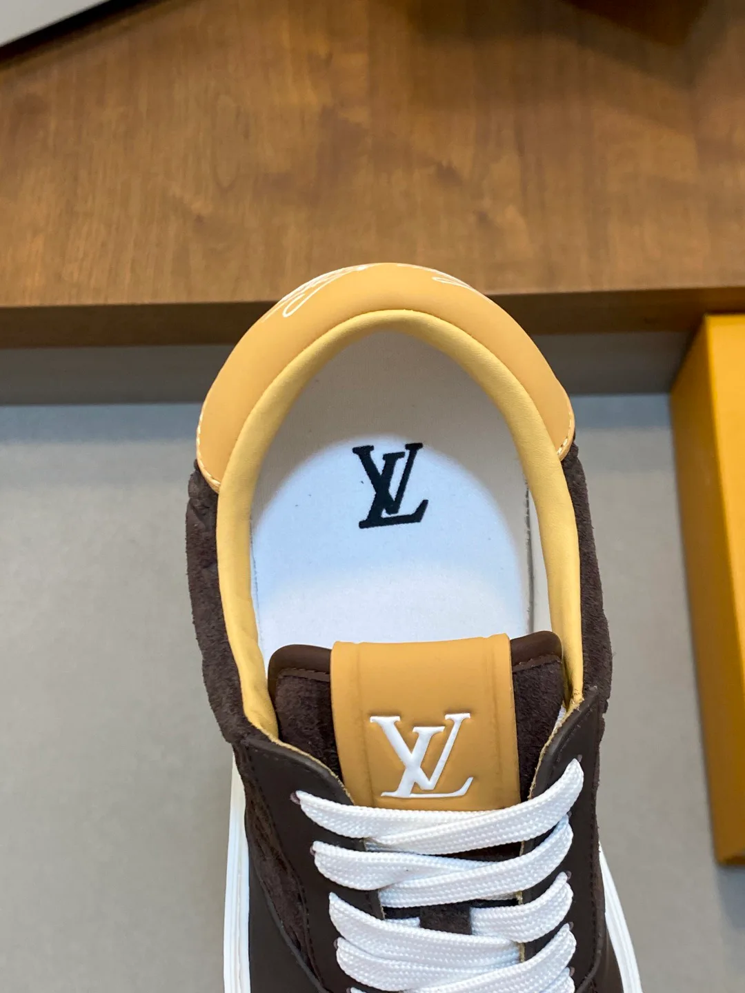 Кроссовки Мужские Louis Vuitton 19054358