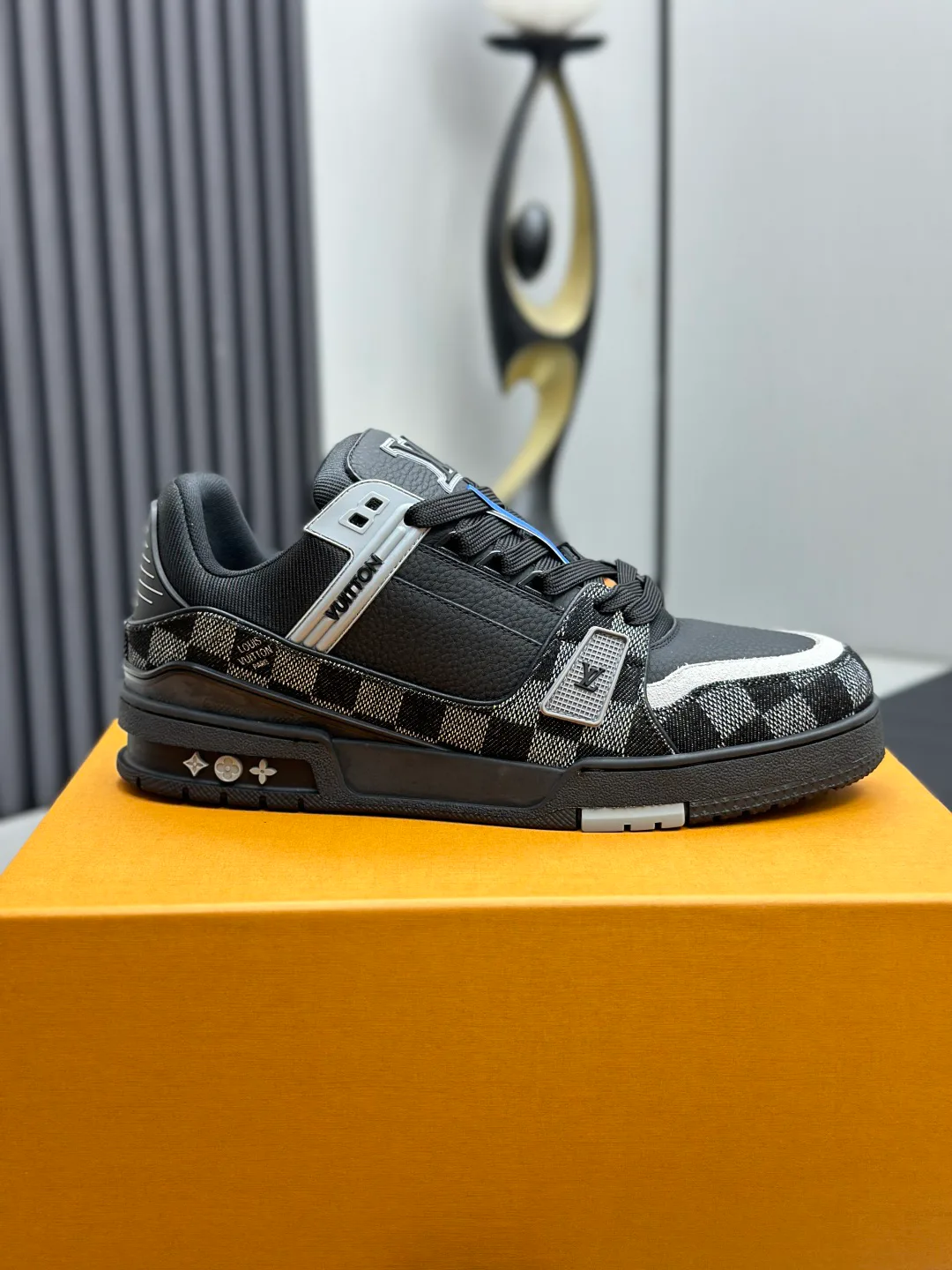 Кроссовки Женские Louis Vuitton 271993