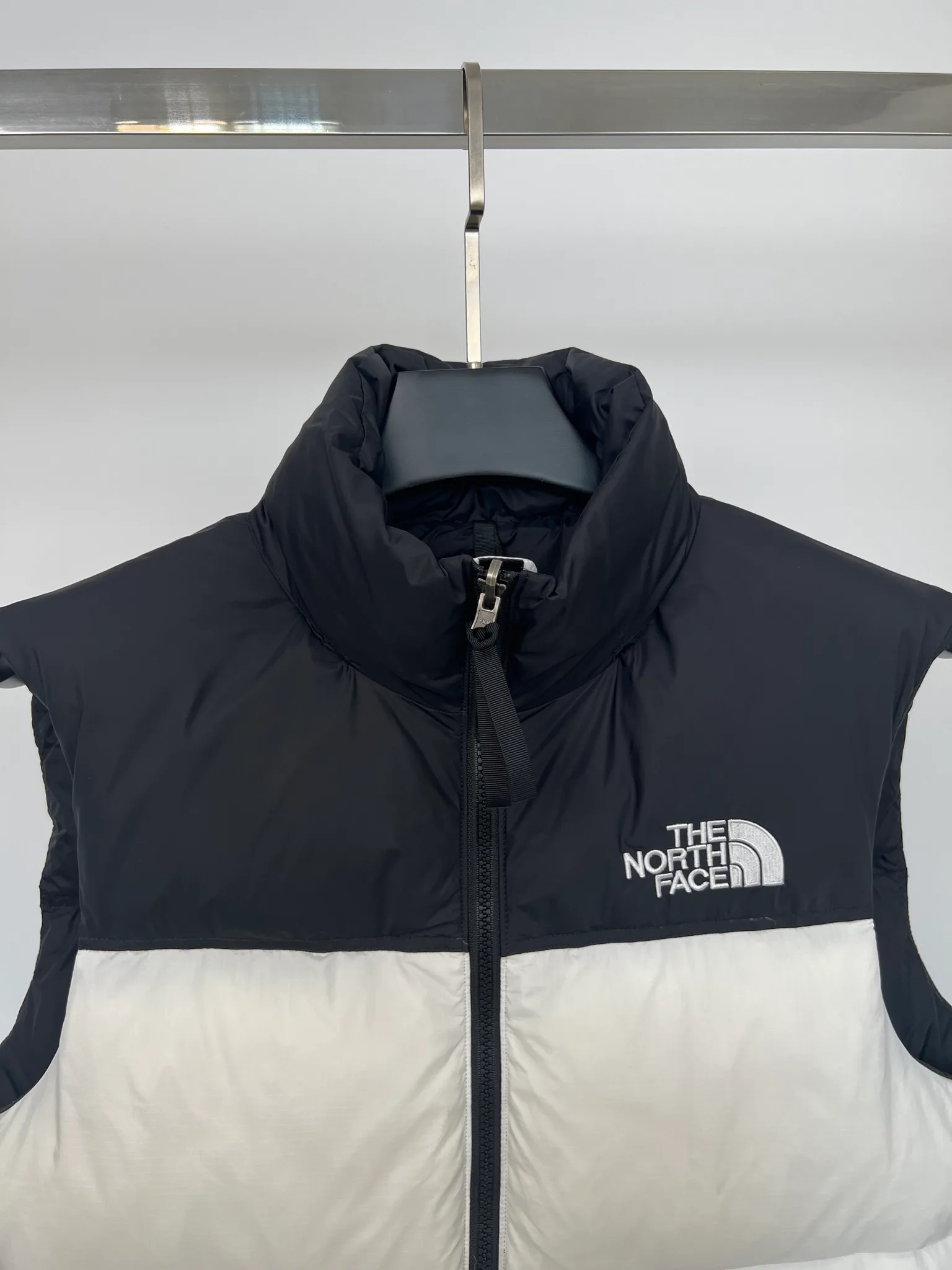 Жилеты Женские The North Face 18416029