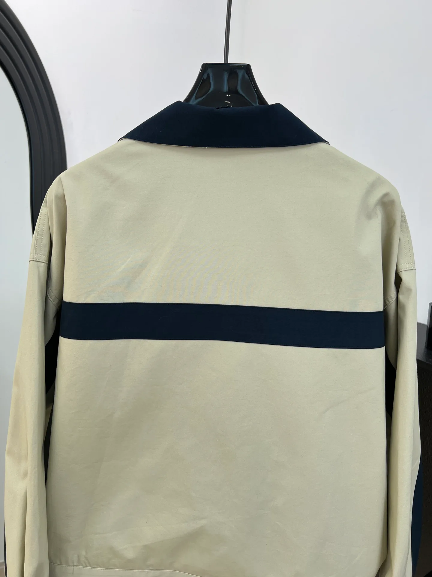 Куртки И Пуховики Женские Saint Laurent 18149651