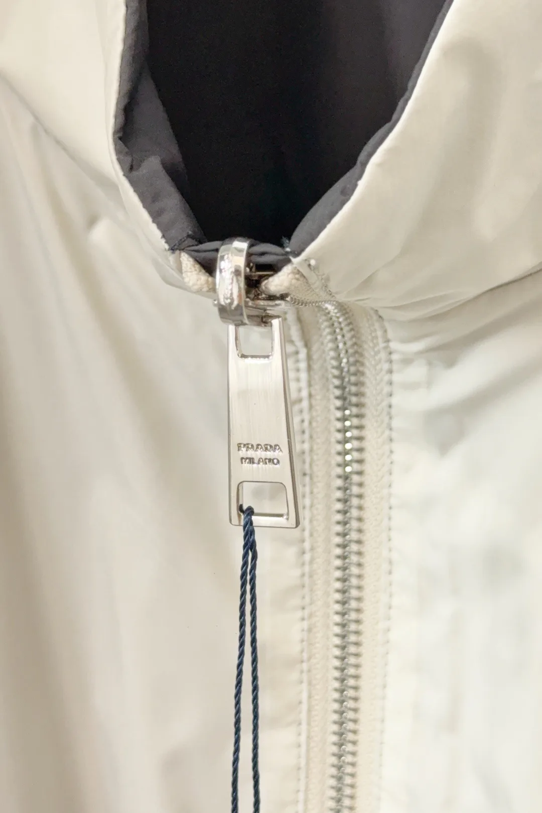 Куртки И Пуховики Мужские Prada 11684085