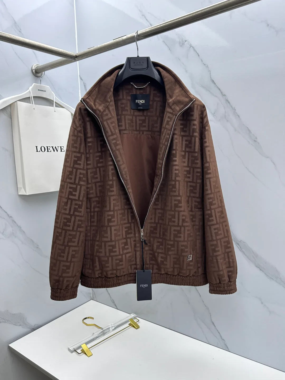 Куртки И Пуховики Мужские Fendi 18246853