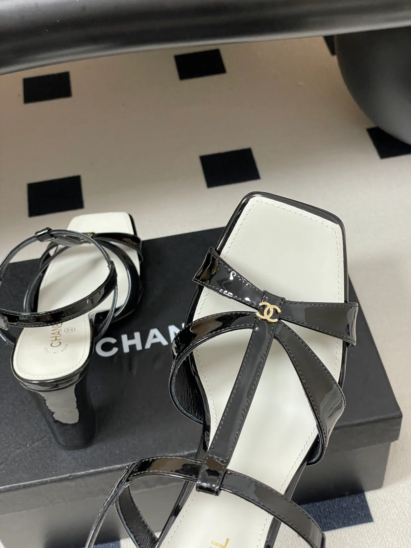 Босоножки Женские Chanel 17302903
