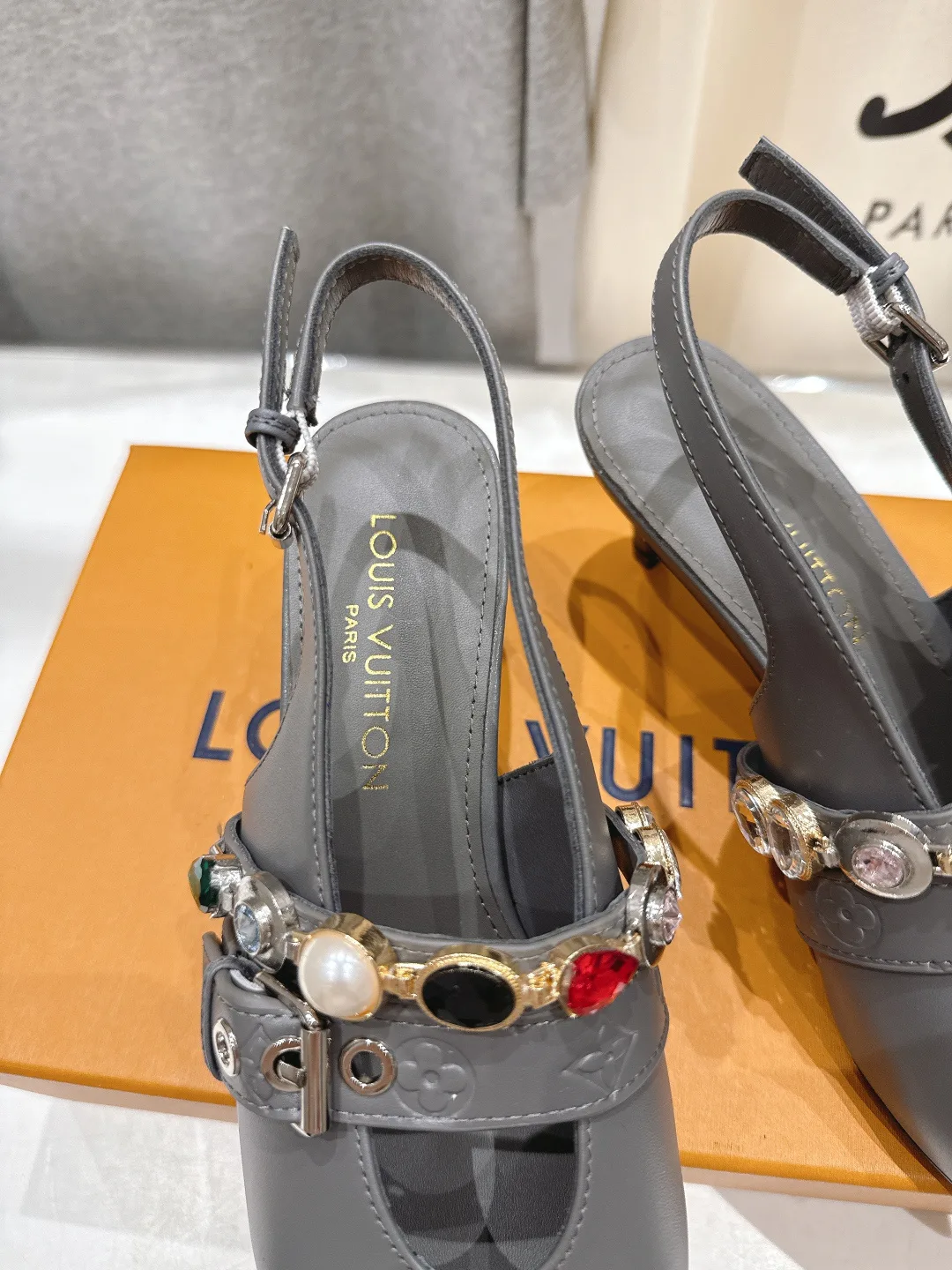 Туфли Женские Louis Vuitton 528613