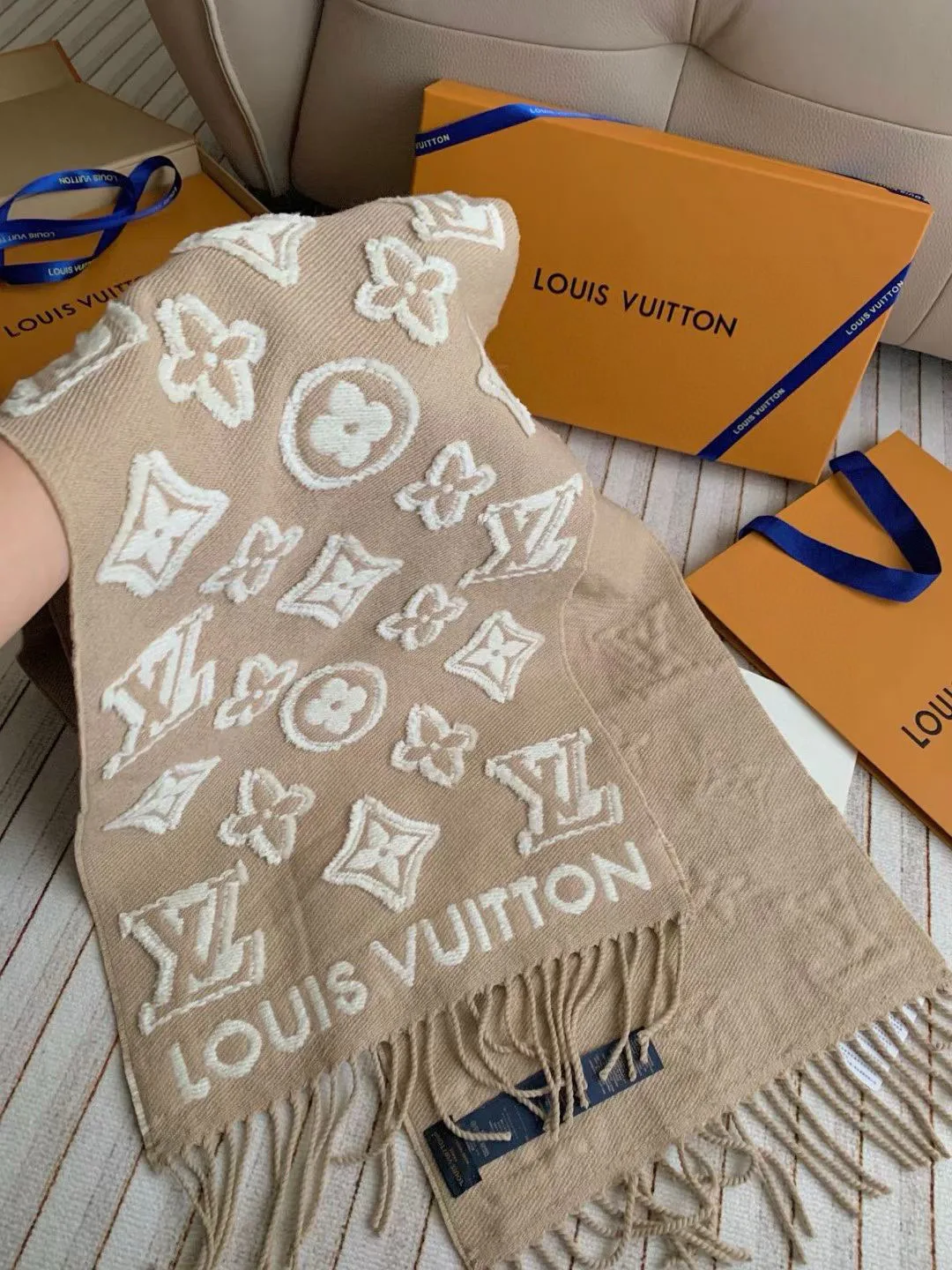 Шарфы Louis Vuitton 4431