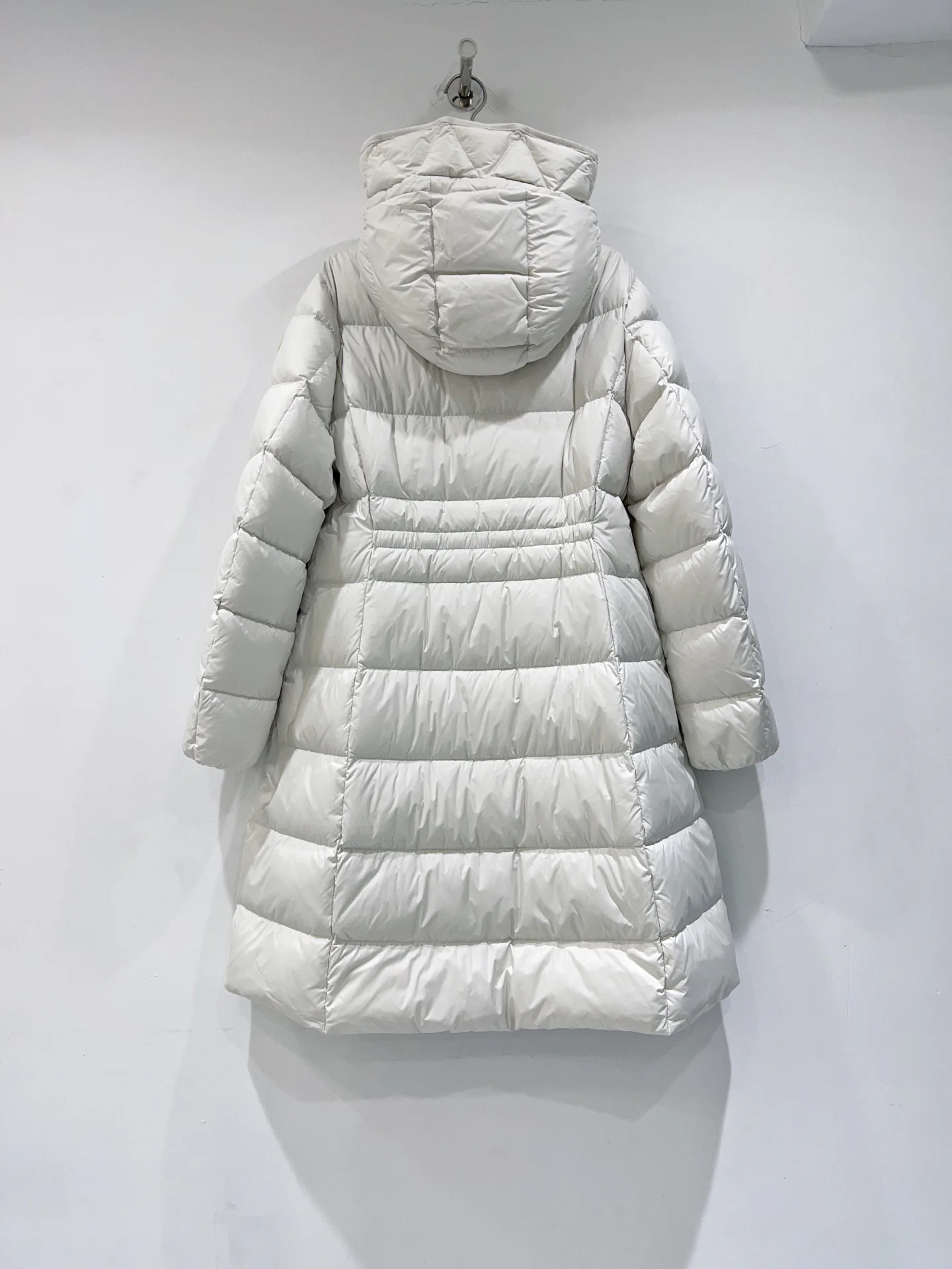 Куртки И Пуховики Женские Moncler 18368432