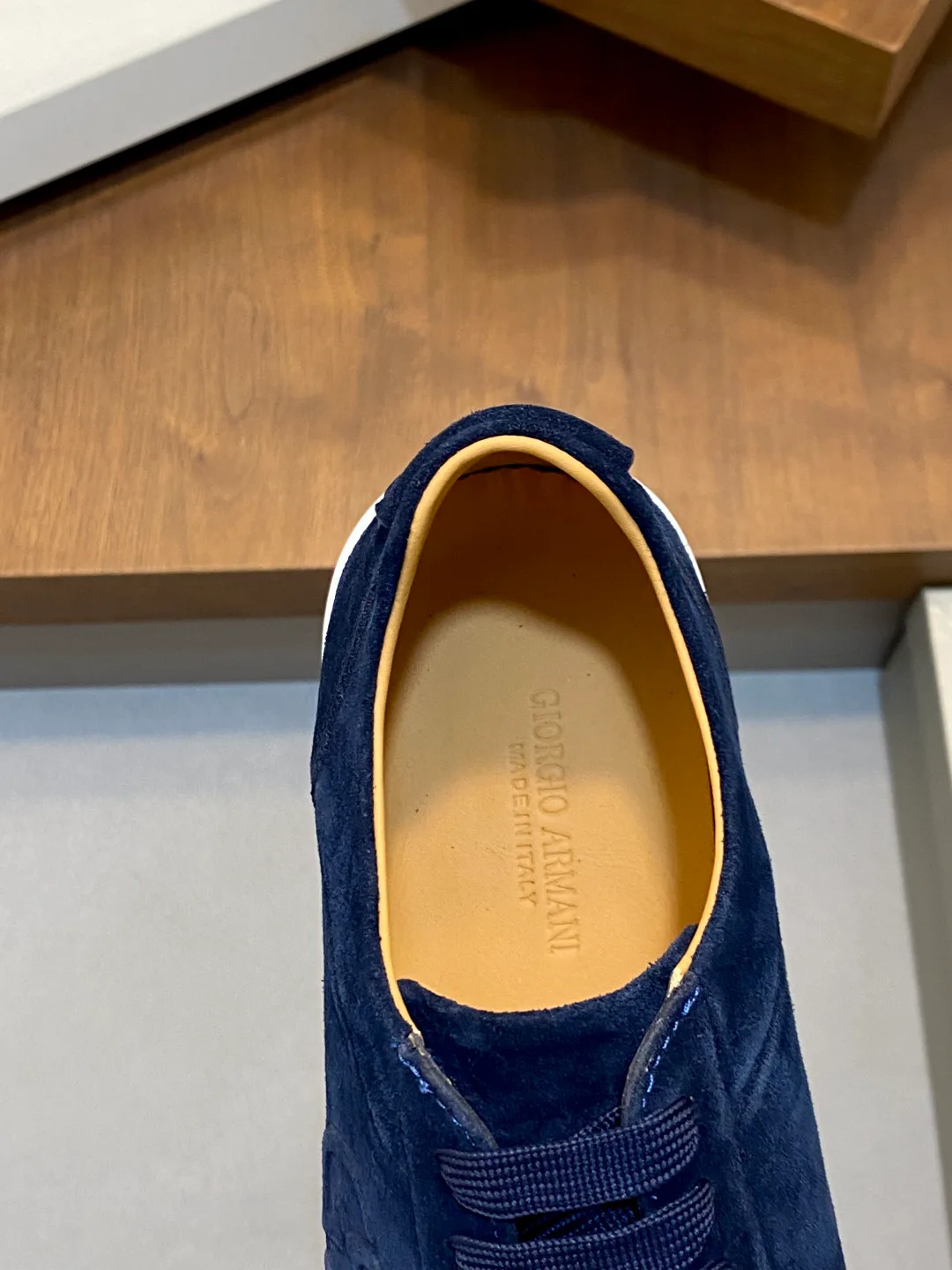 Кроссовки Мужские Armani 18697895