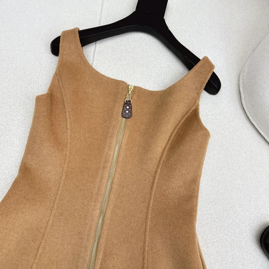 Платья Женские Louis Vuitton 1684268