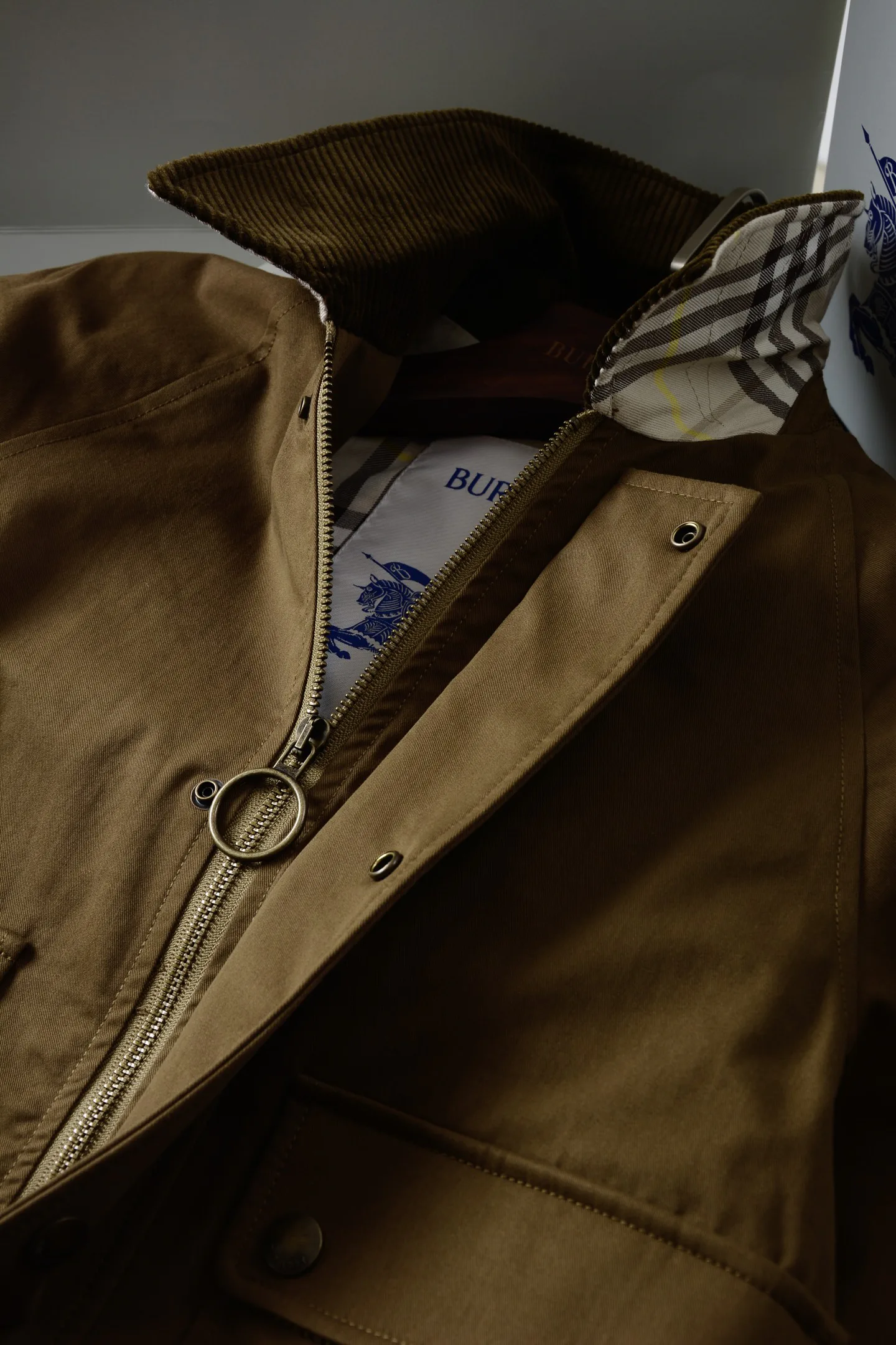 Тренчи Женские Burberry 17906710