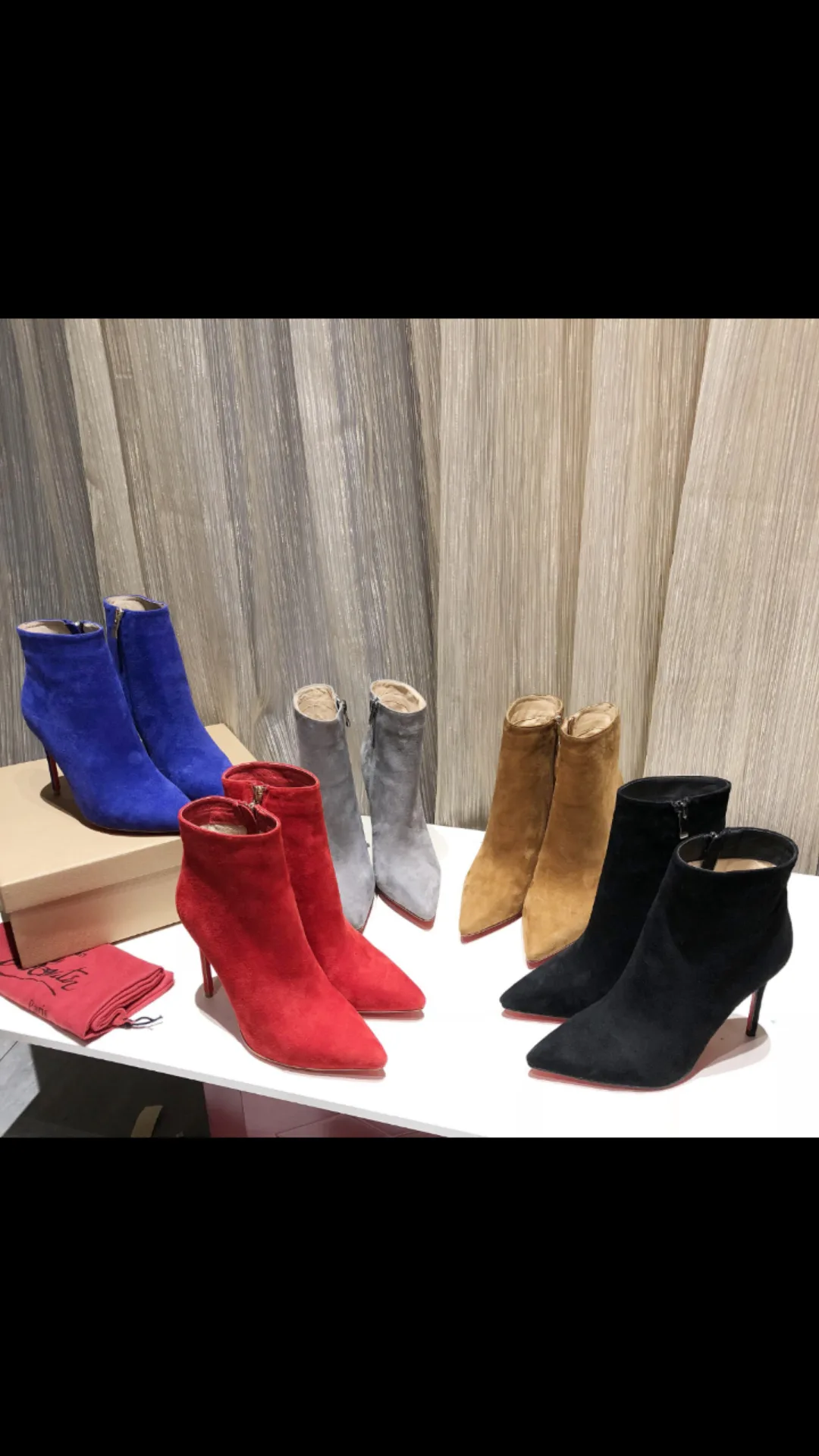 Ботильоны Женские Christian Louboutin 18616609