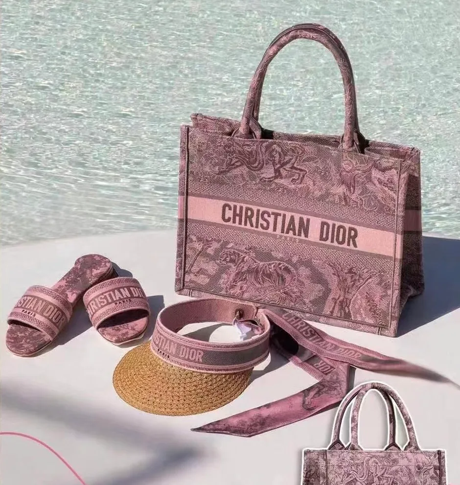 Головные Уборы Christian Dior 13294403