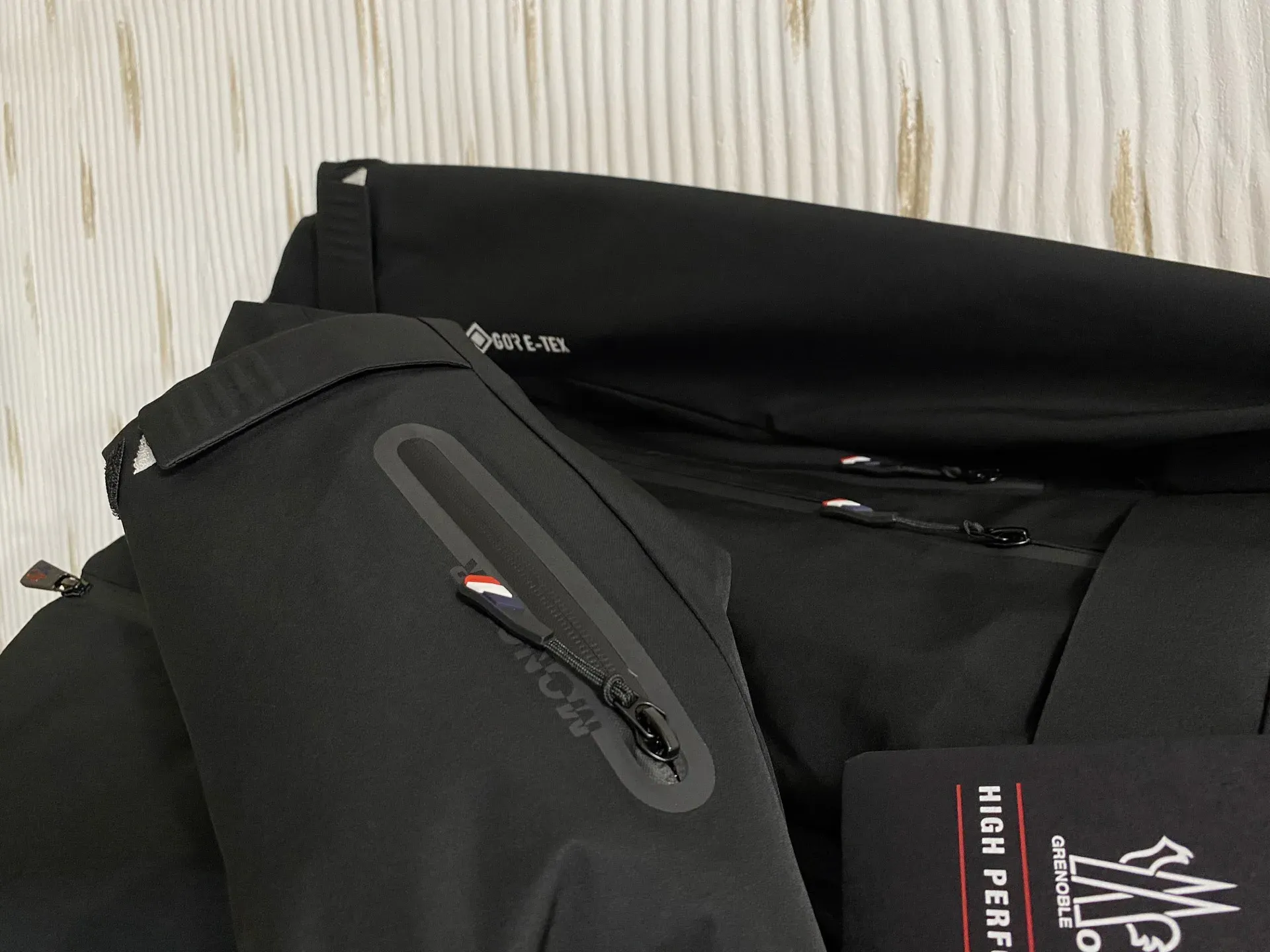 Куртки И Пуховики Женские Moncler 1845627