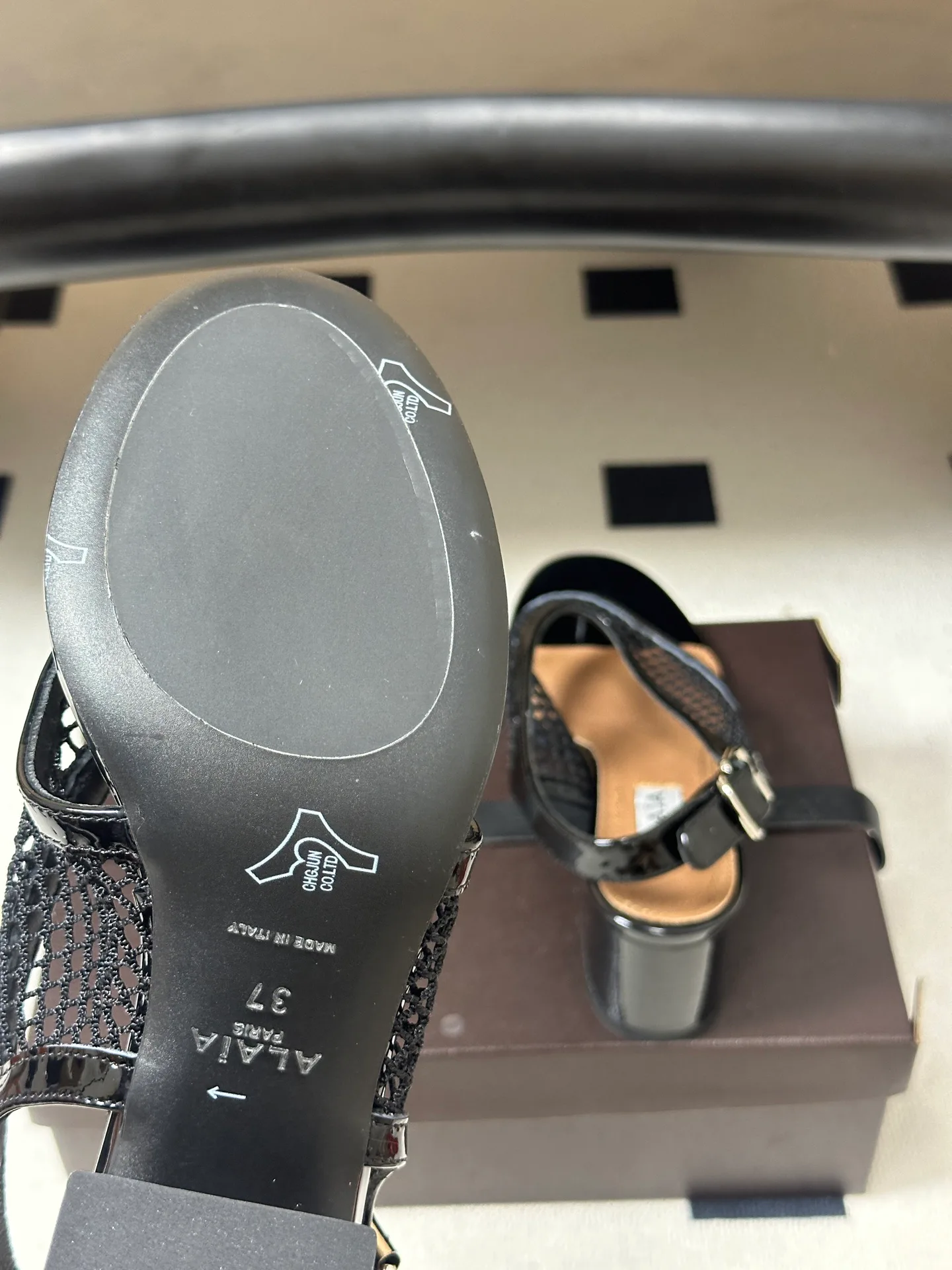 Босоножки Женские Alaia 17338423