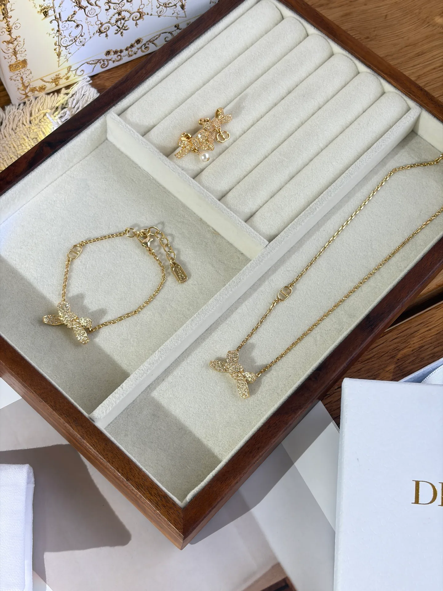 Бижутерия Christian Dior 18063944