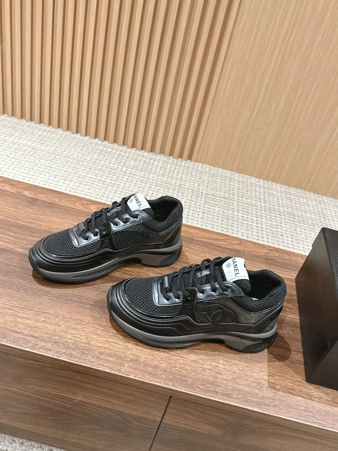Кроссовки Женские Chanel 11647823
