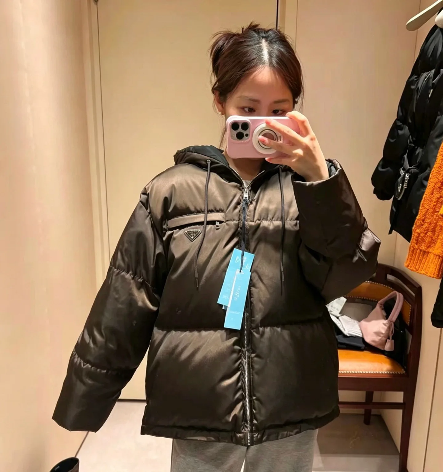 Куртки И Пуховики Женские Prada 19715592