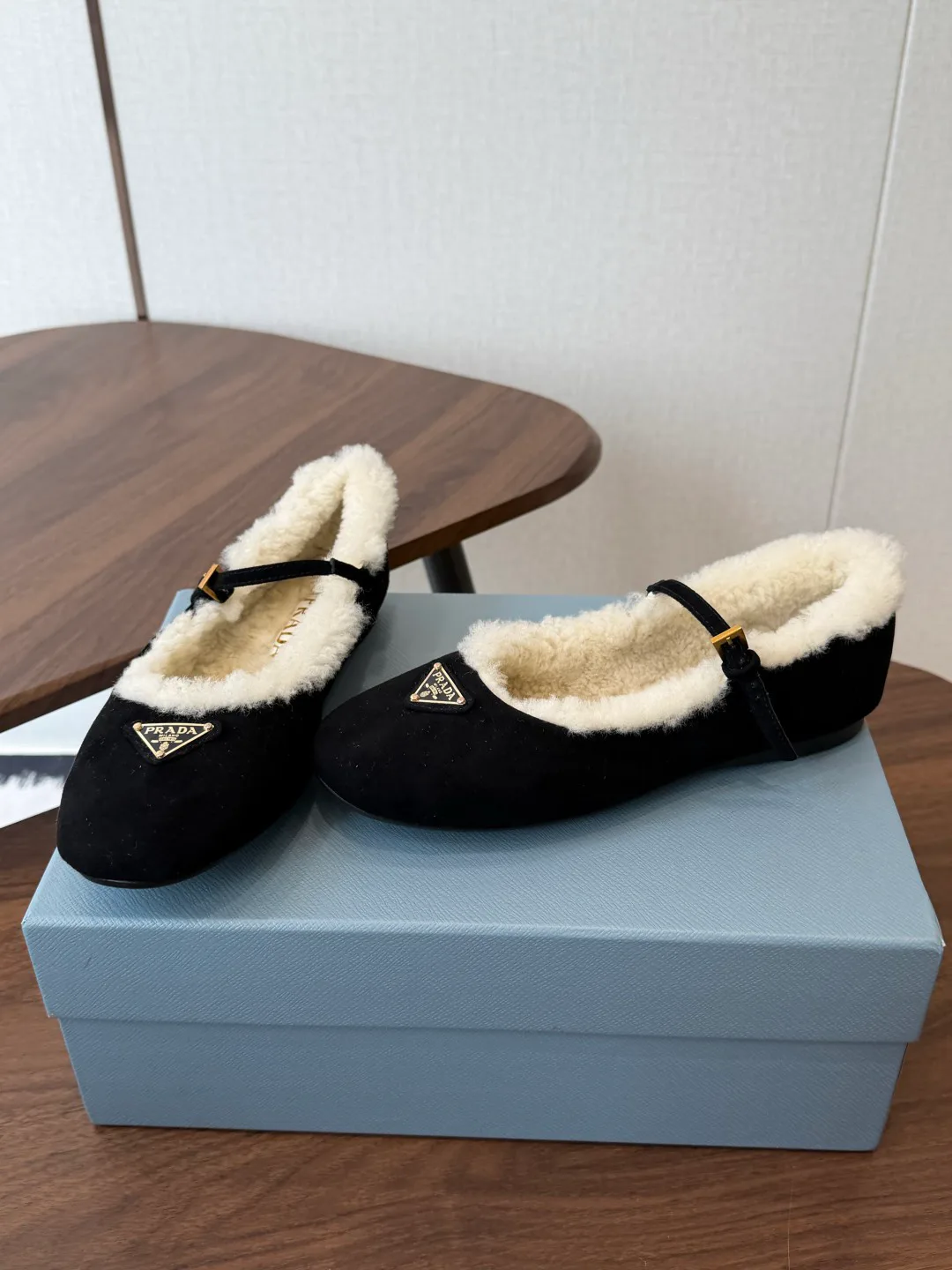 Туфли Женские Prada 18833595