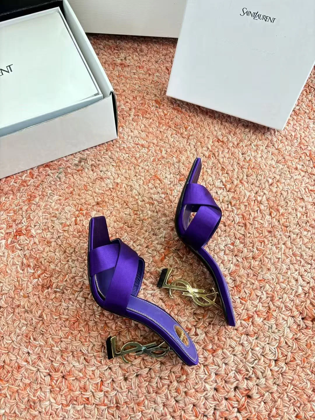 Босоножки Женские Saint Laurent 11660248