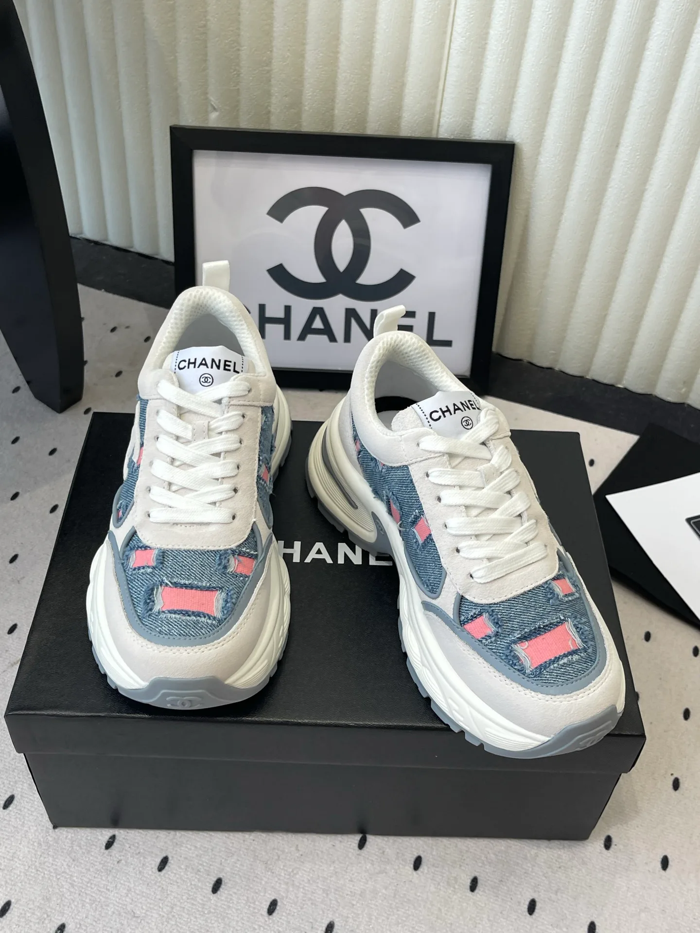 Кроссовки Женские Chanel 17769666
