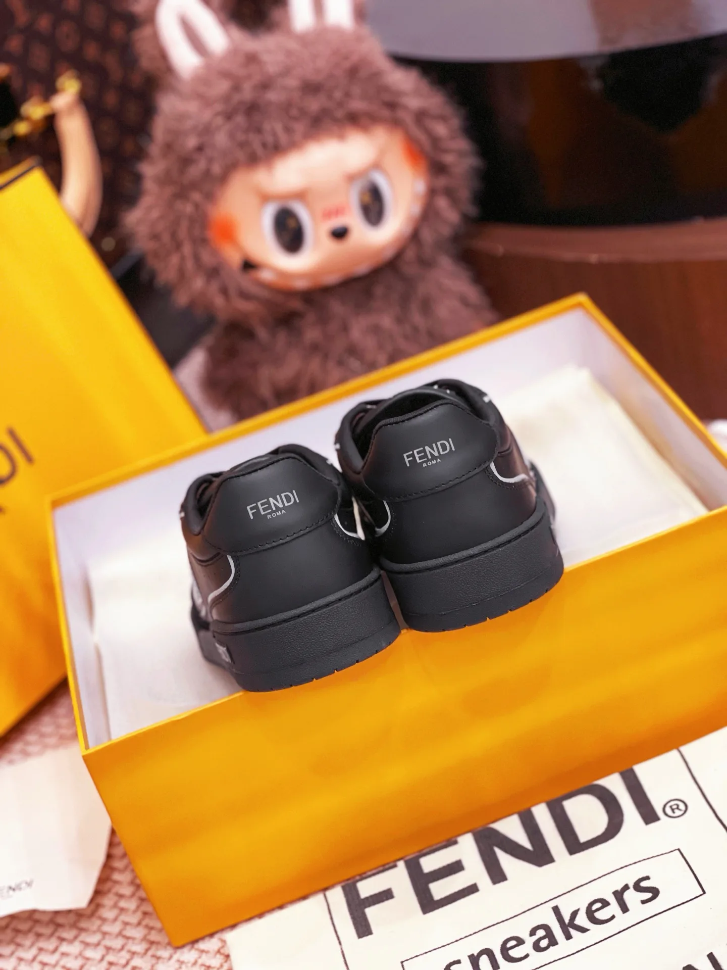 Кроссовки Женские Fendi 35355