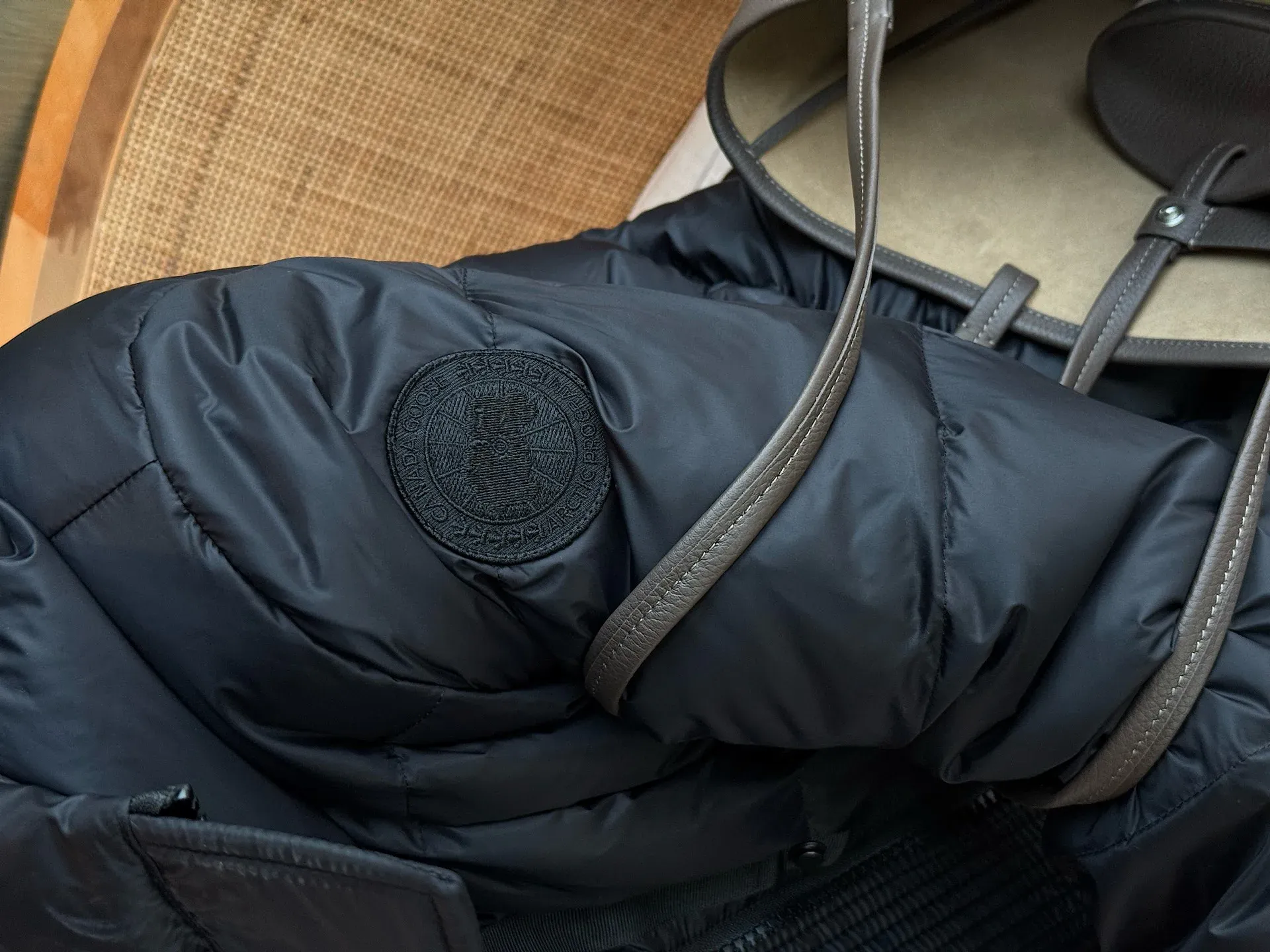 Куртки И Пуховики Женские Canada Goose 432454