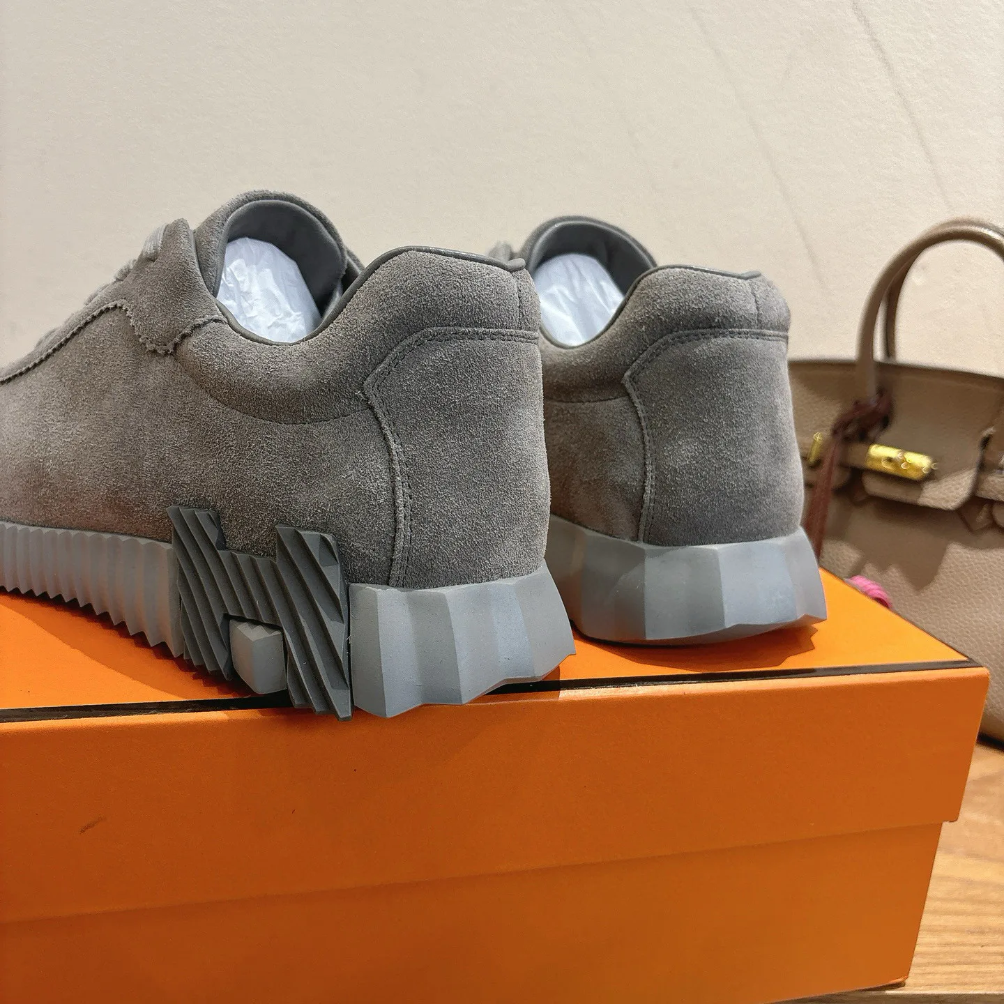 Кроссовки Женские Hermes 9915029