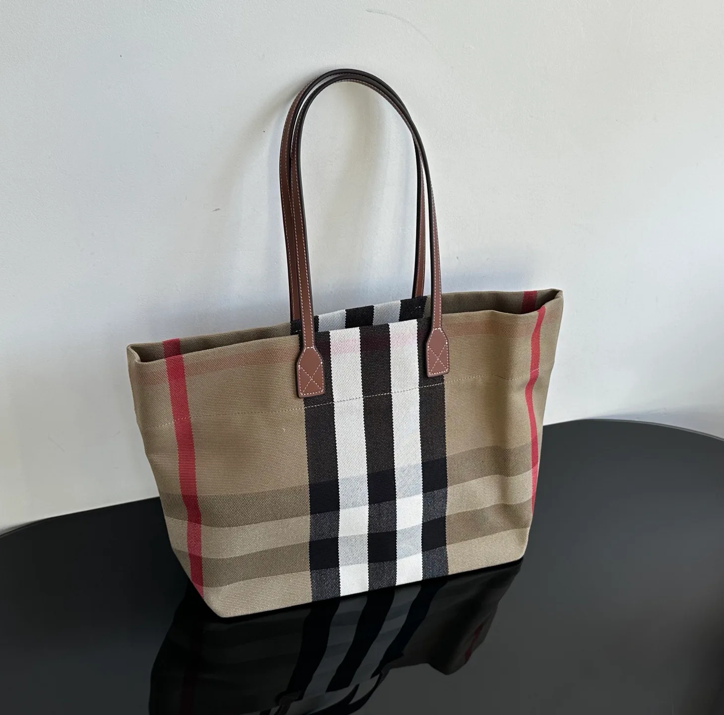 Классические Сумки Женские Burberry 18052791