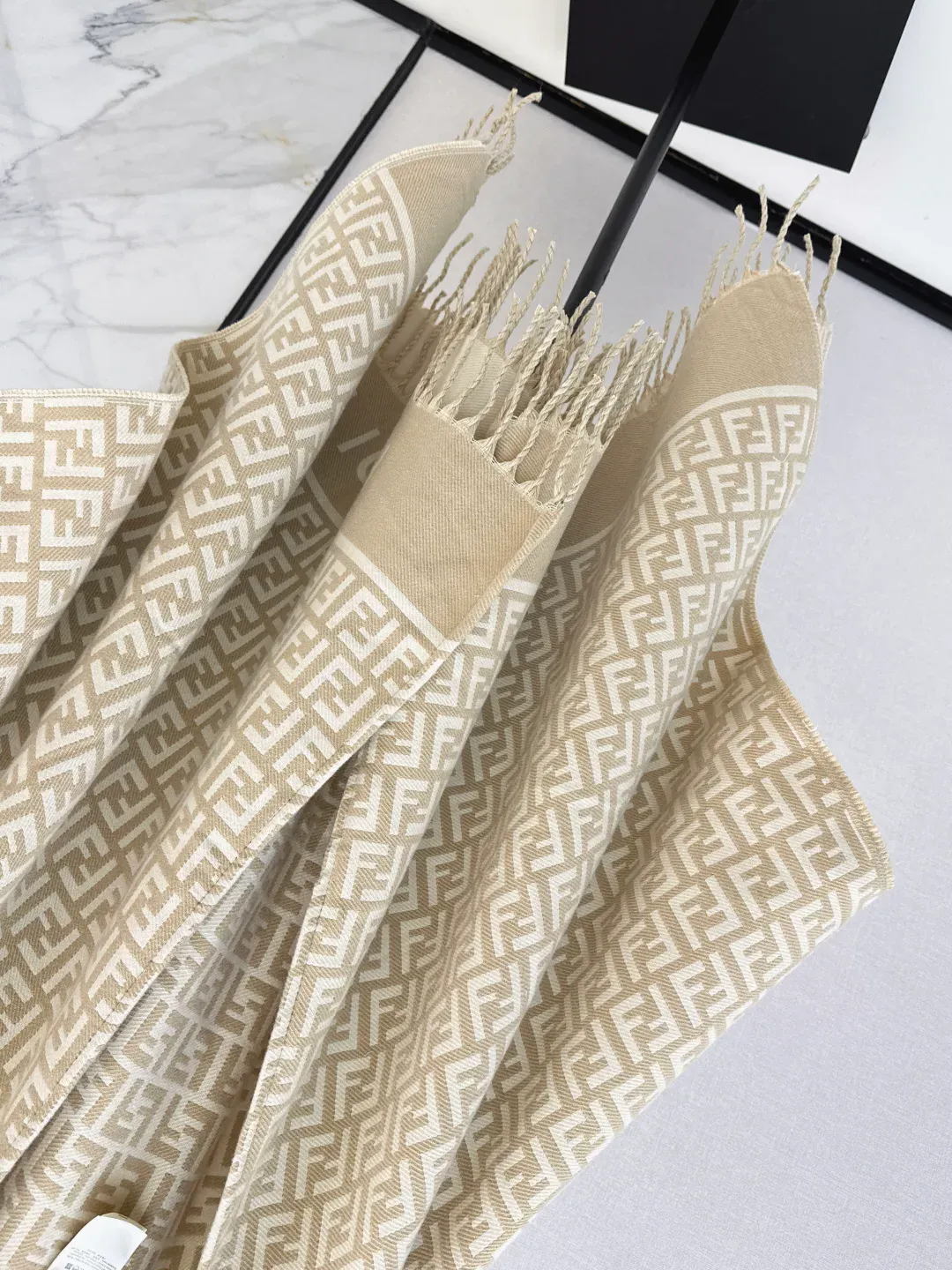 Шарфы Fendi 1139695