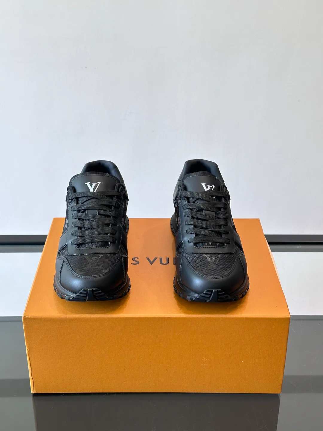 Кроссовки Мужские Louis Vuitton 1269658