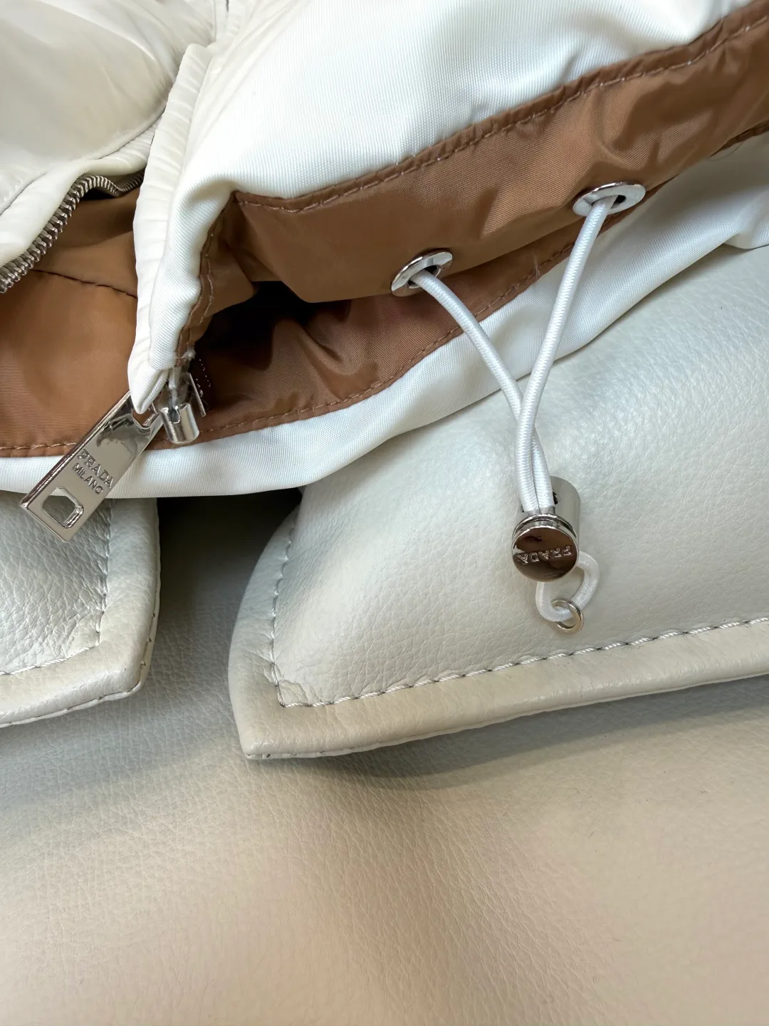 Жилеты Женские Prada 18674641