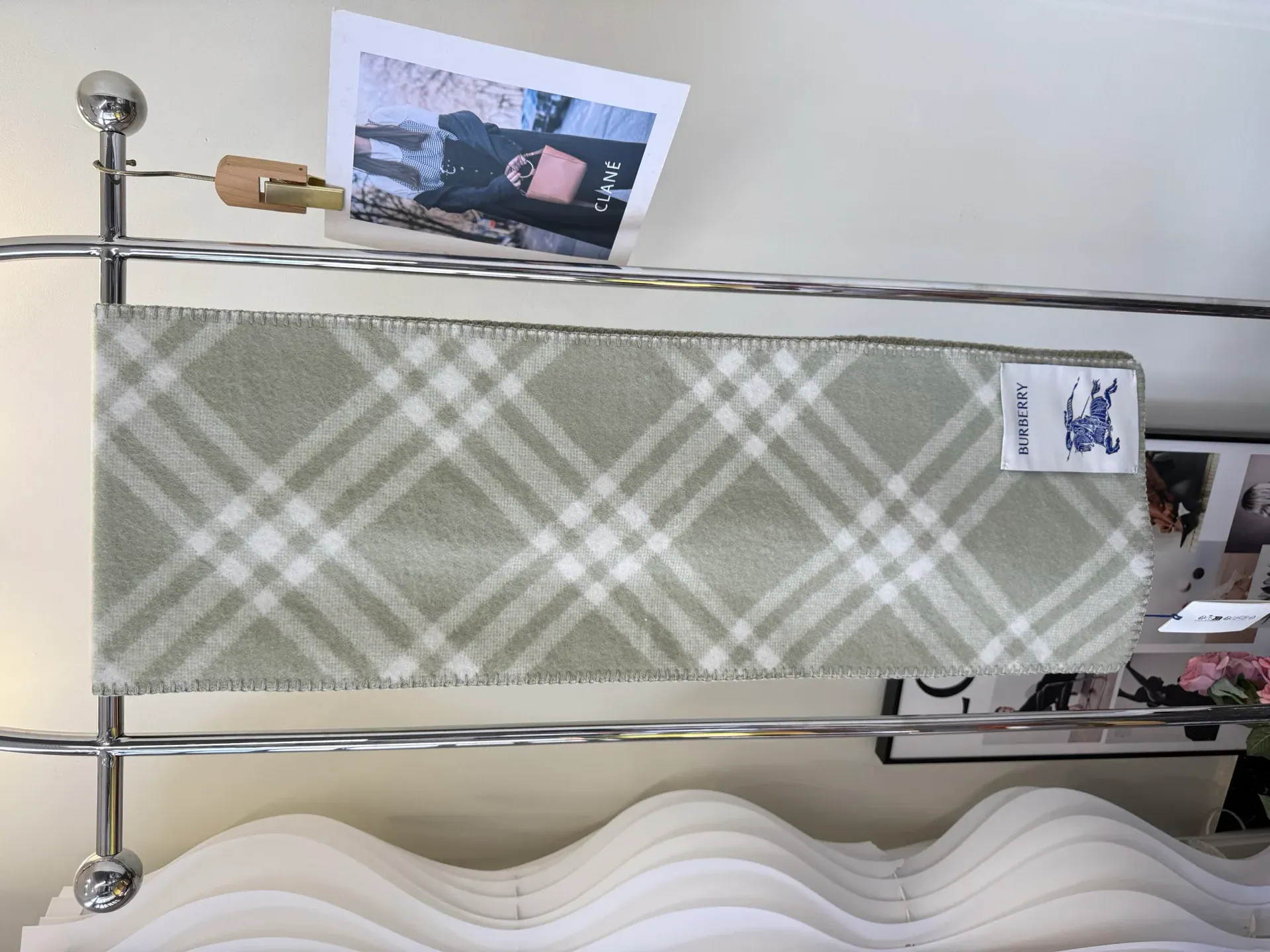 Шарфы Burberry 3874284