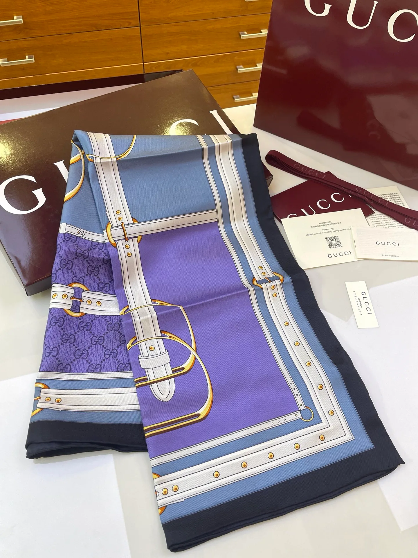 Шарфы Gucci 1981377