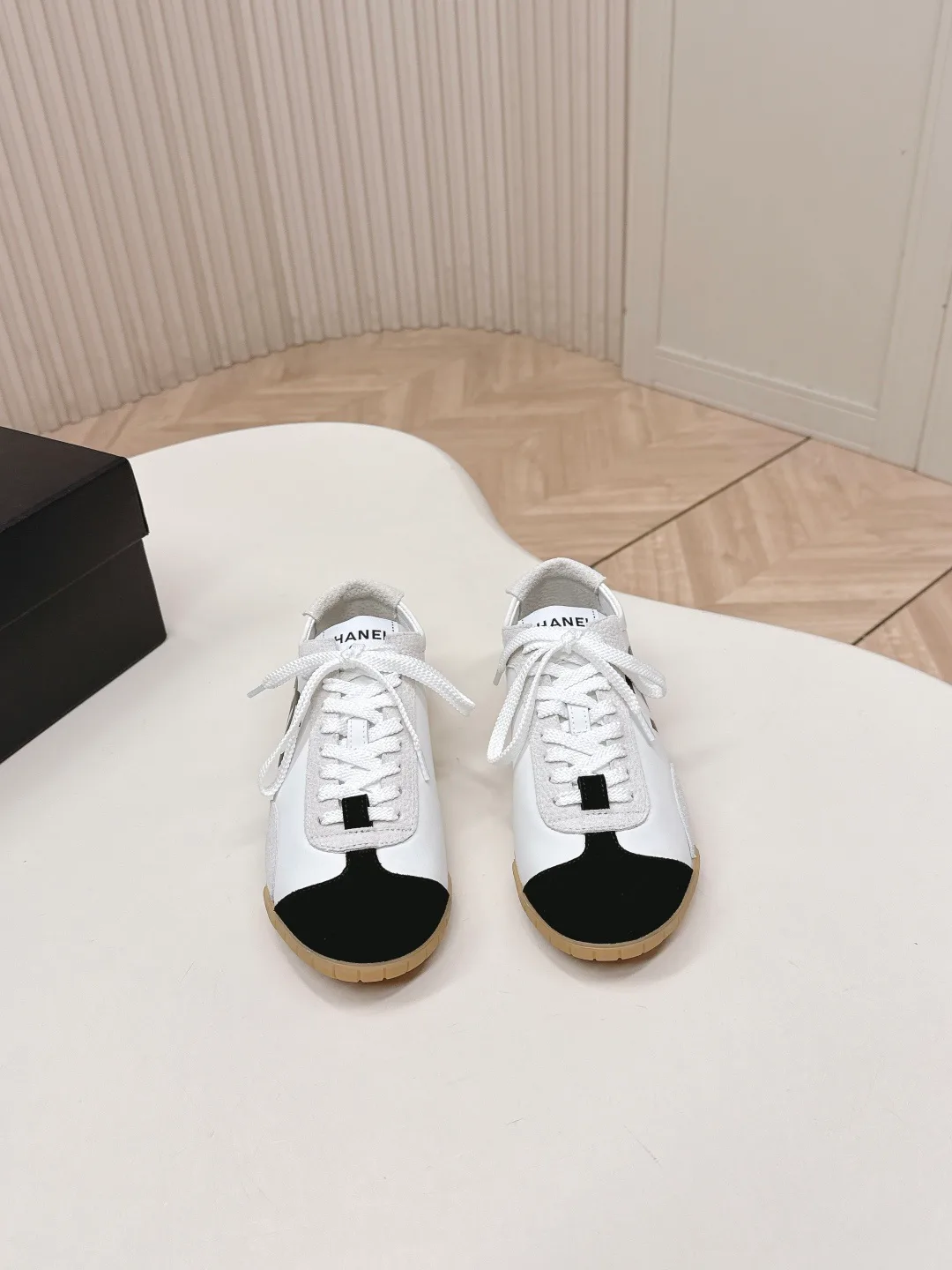 Кроссовки Женские Chanel 11576036