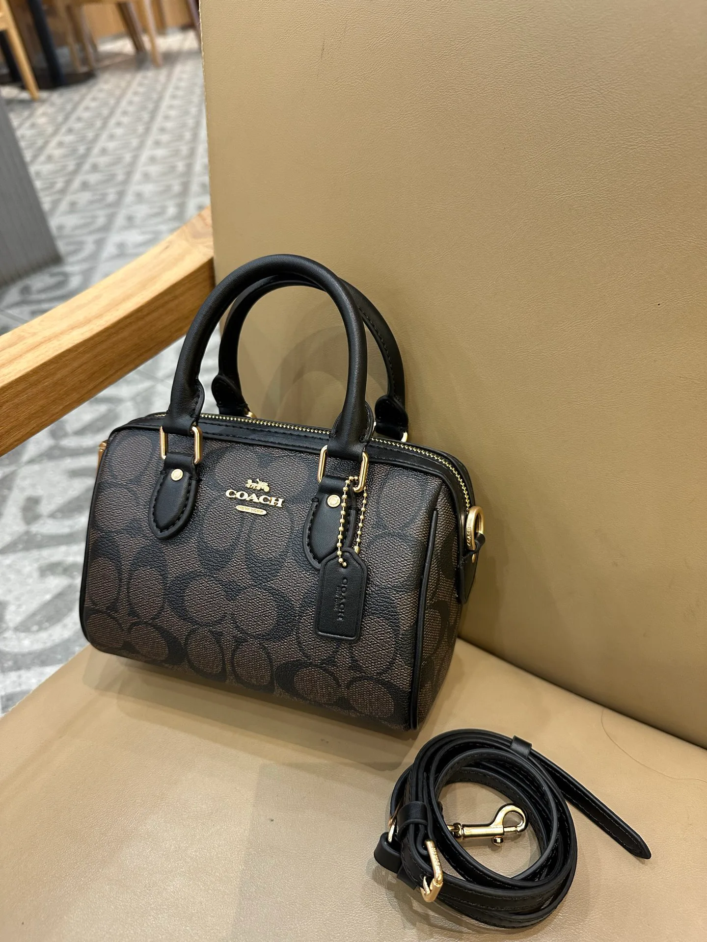 Классические Сумки Женские Coach 11552253