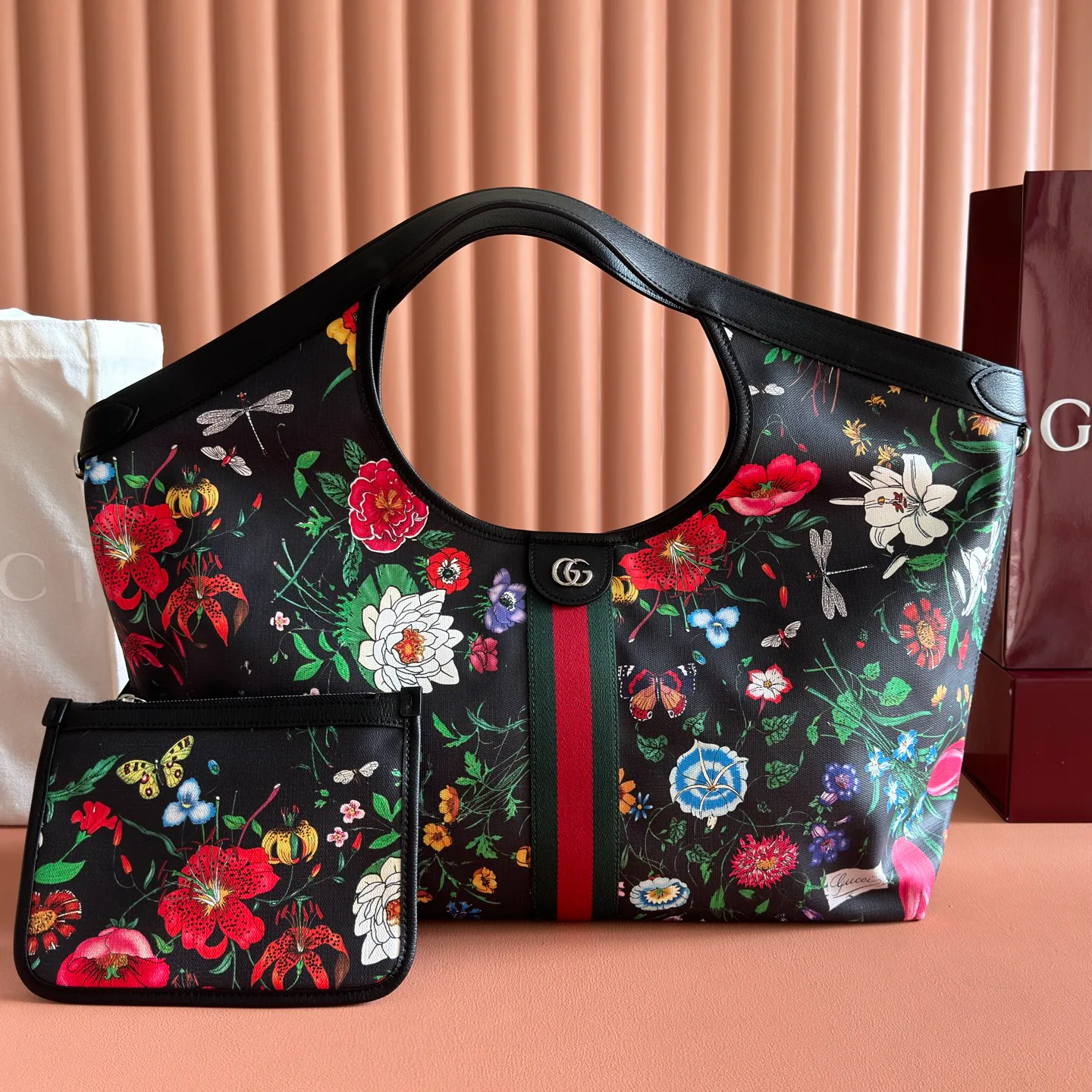 Классические Сумки Женские Gucci 18148090
