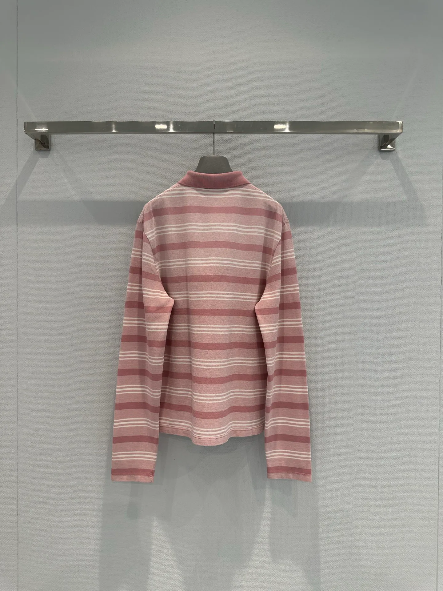 Футболки Женские Prada 5027376