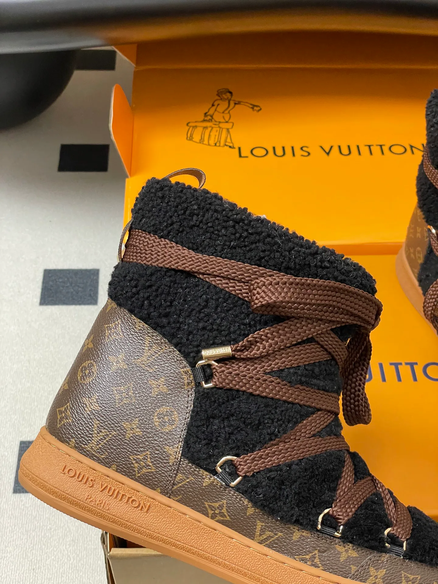 Угги Женские Louis Vuitton 668678