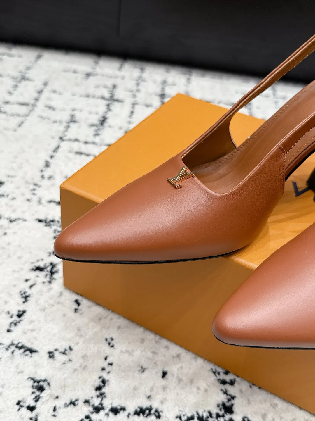 Туфли Женские Louis Vuitton 18505540