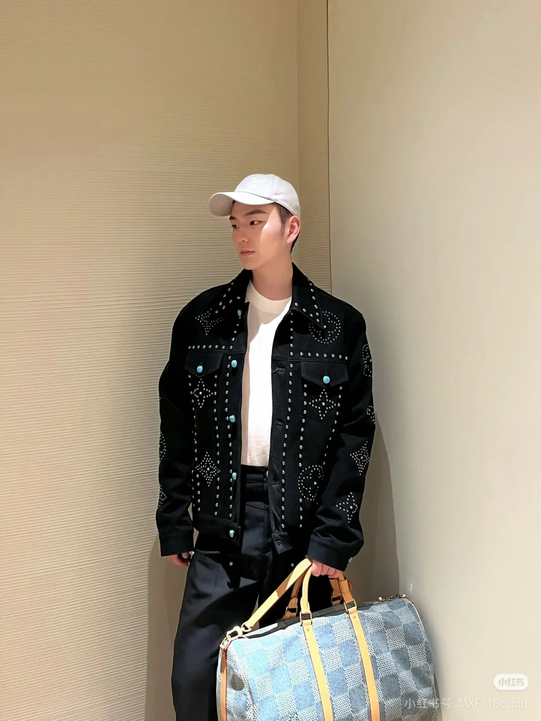 Куртки И Пуховики Мужские Louis Vuitton 9033827