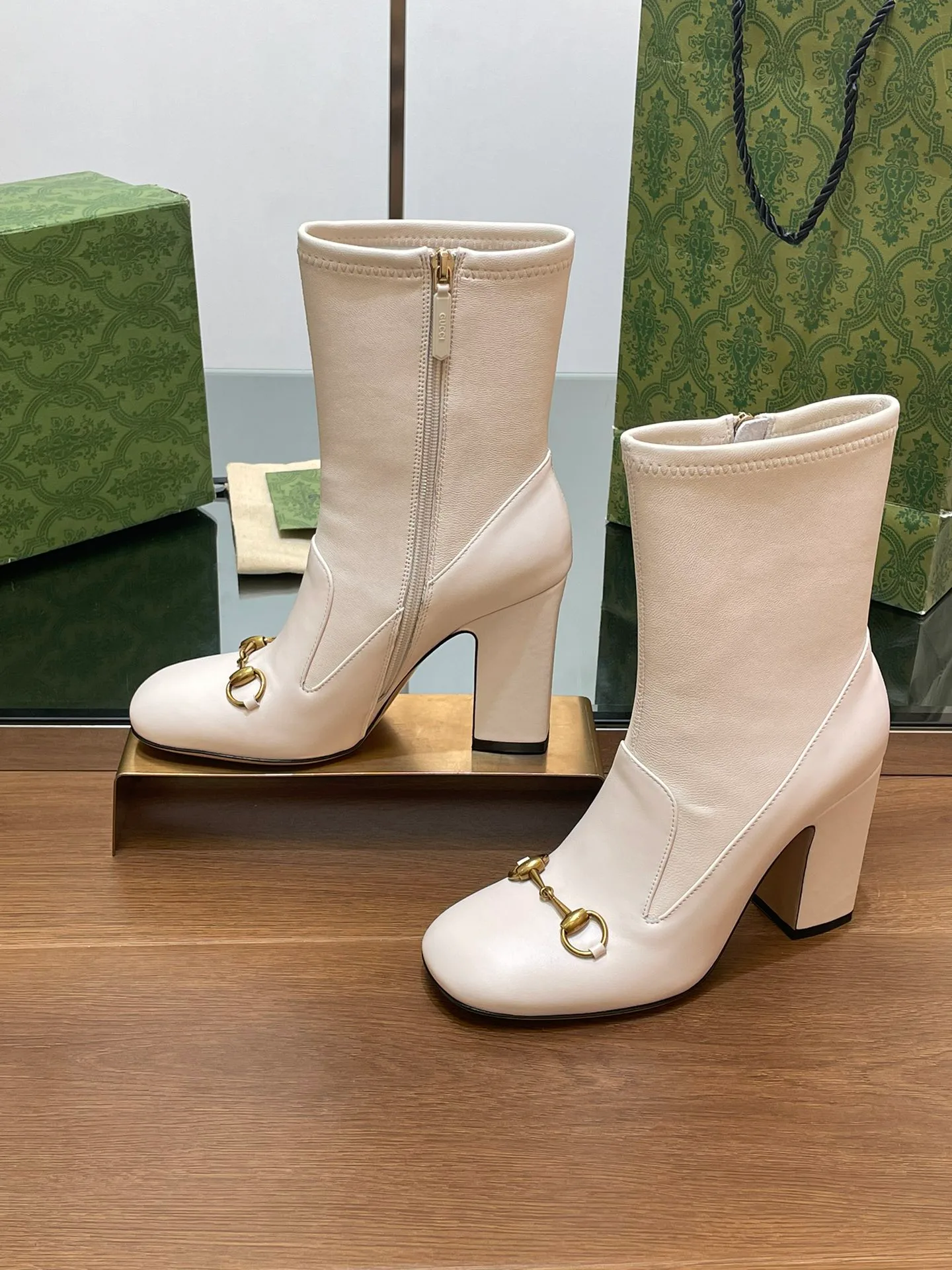 Ботильоны Женские Gucci 18083285