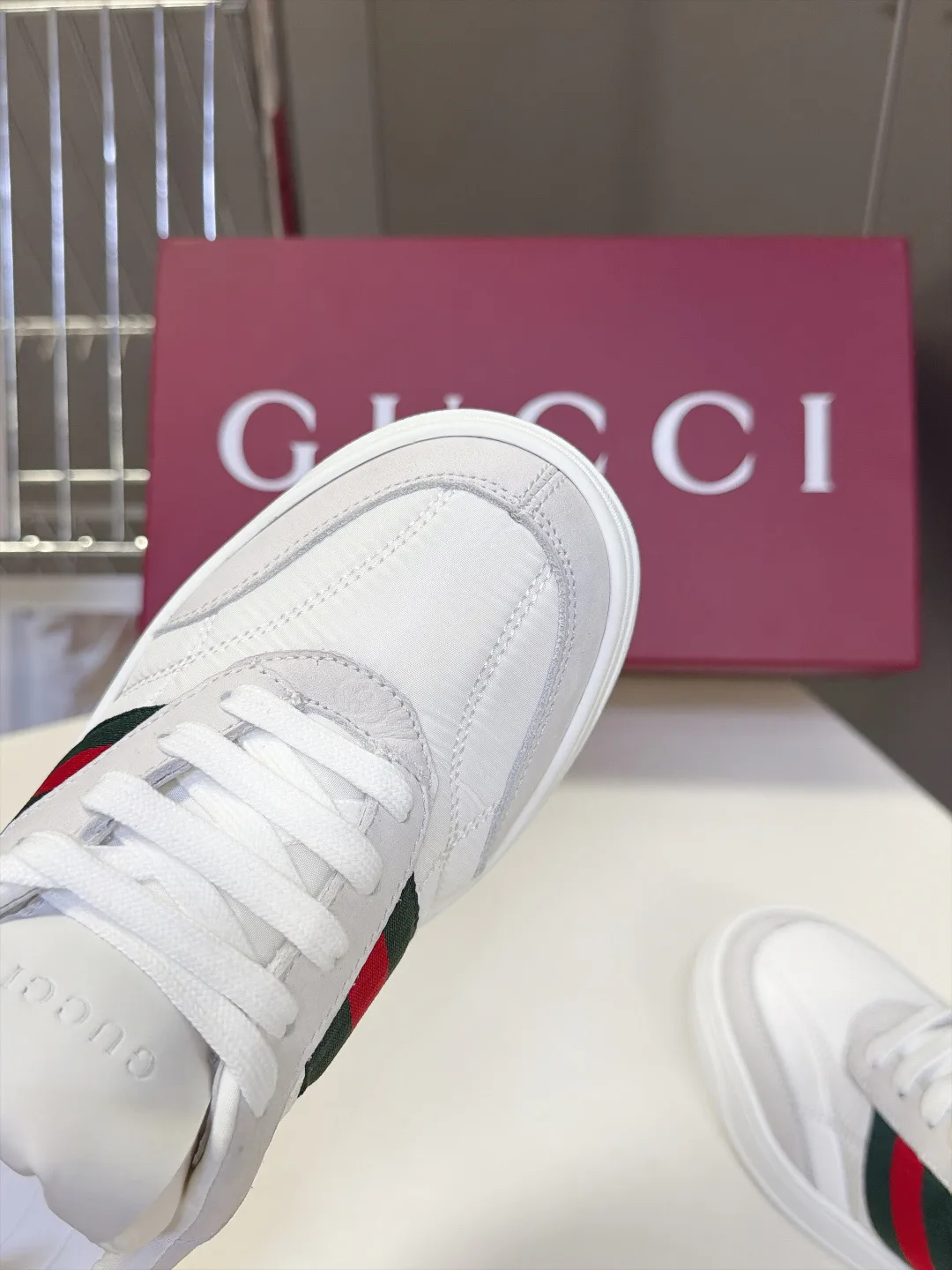 Кроссовки Женские Gucci 18005190
