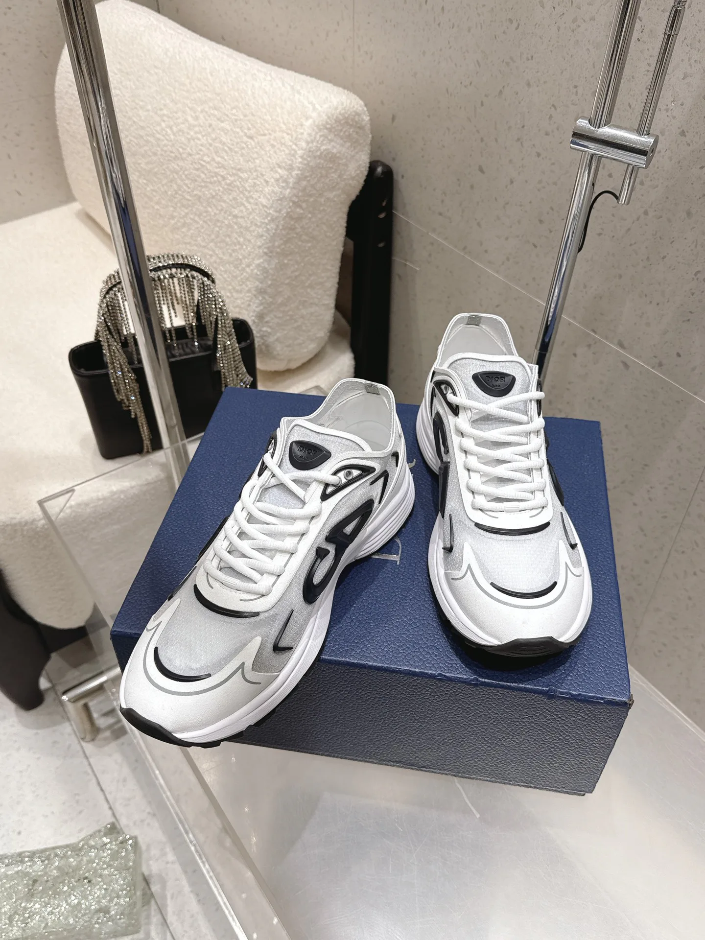 Кроссовки Женские Christian Dior 11647869